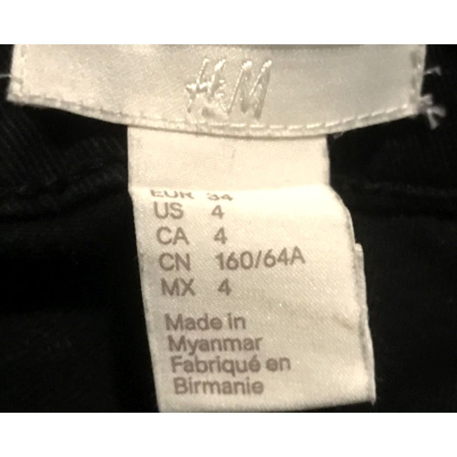 H&M H&M Black Jean Shorts Size 4 Midrise Cuffed Stretch Size 27" / US 4 / IT 40 - 3 Thumbnail