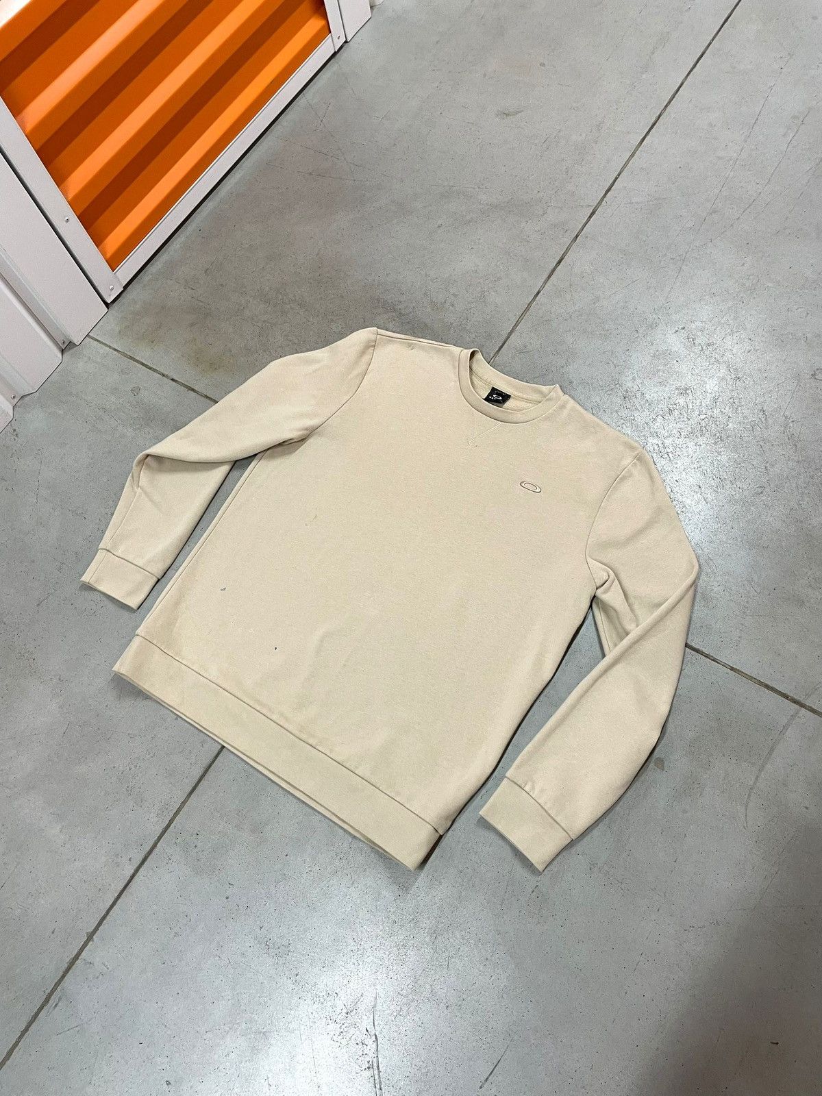 Oakley Sandy Beige Vintage Oakley Sweatshirt Size US XL / EU 56 / 4 - 2 Thumbnail
