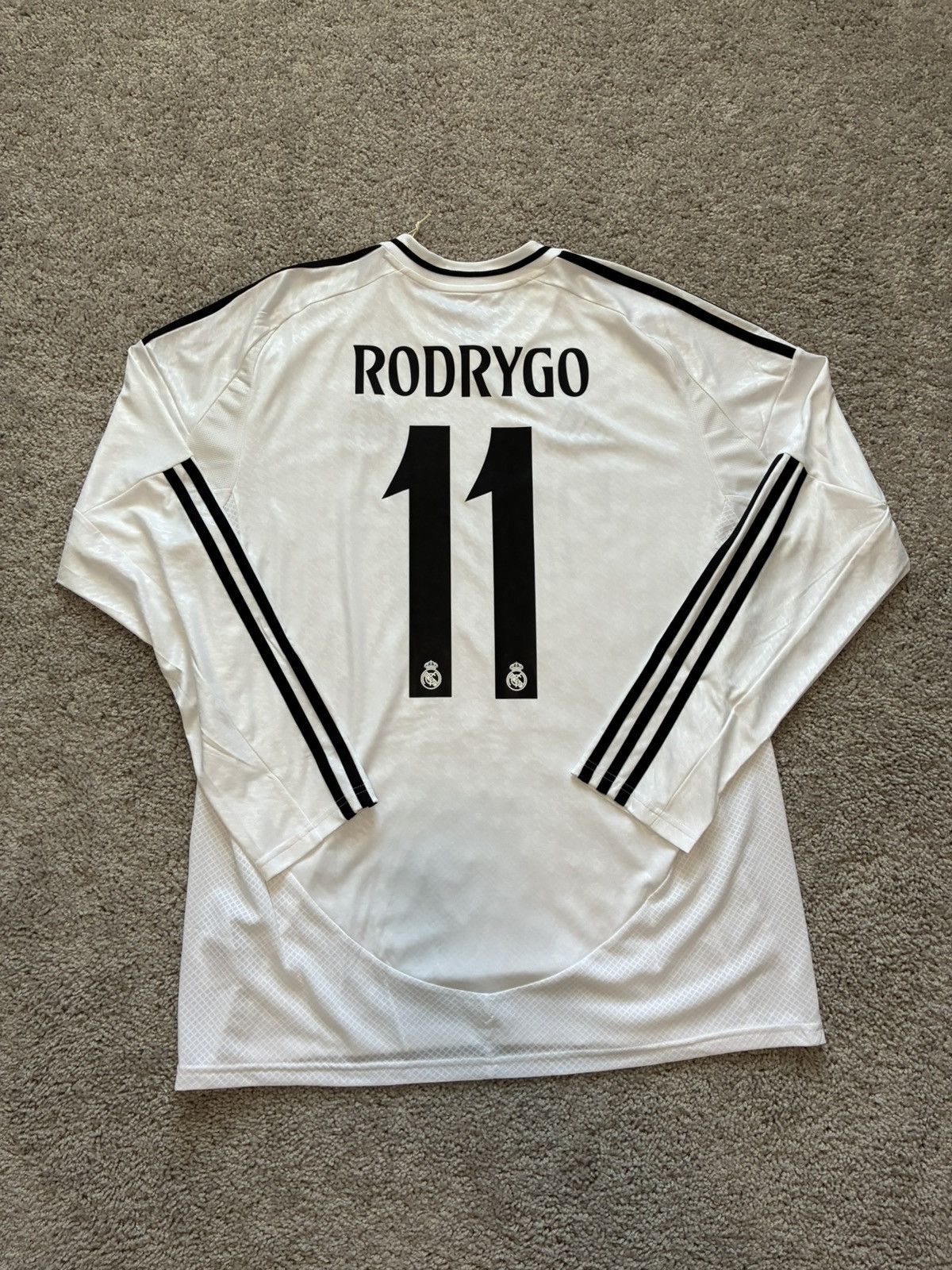 Adidas 2024/2025 Real Madrid Kit Size US L / EU 52-54 / 3 - 2 Thumbnail
