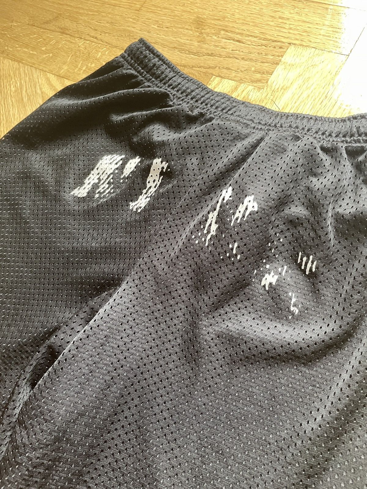 Nike Vintage 00’s Nike Y2K Mesh Shorts Arch Logo Black Size XS Size US 26 / EU 42 - 4 Thumbnail