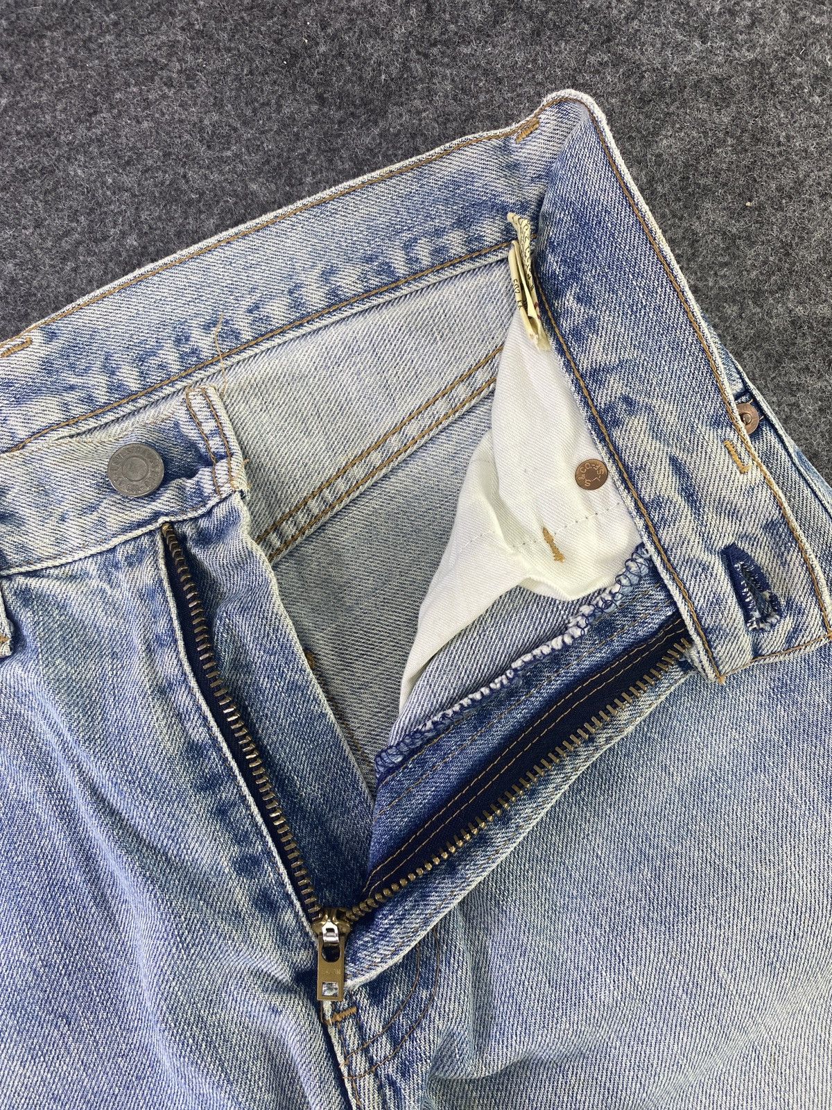 Levi's Vintage Levi's 502 Selvedge Distressed Blue Wash Jeans-J860 Size US 29 - 5 Thumbnail