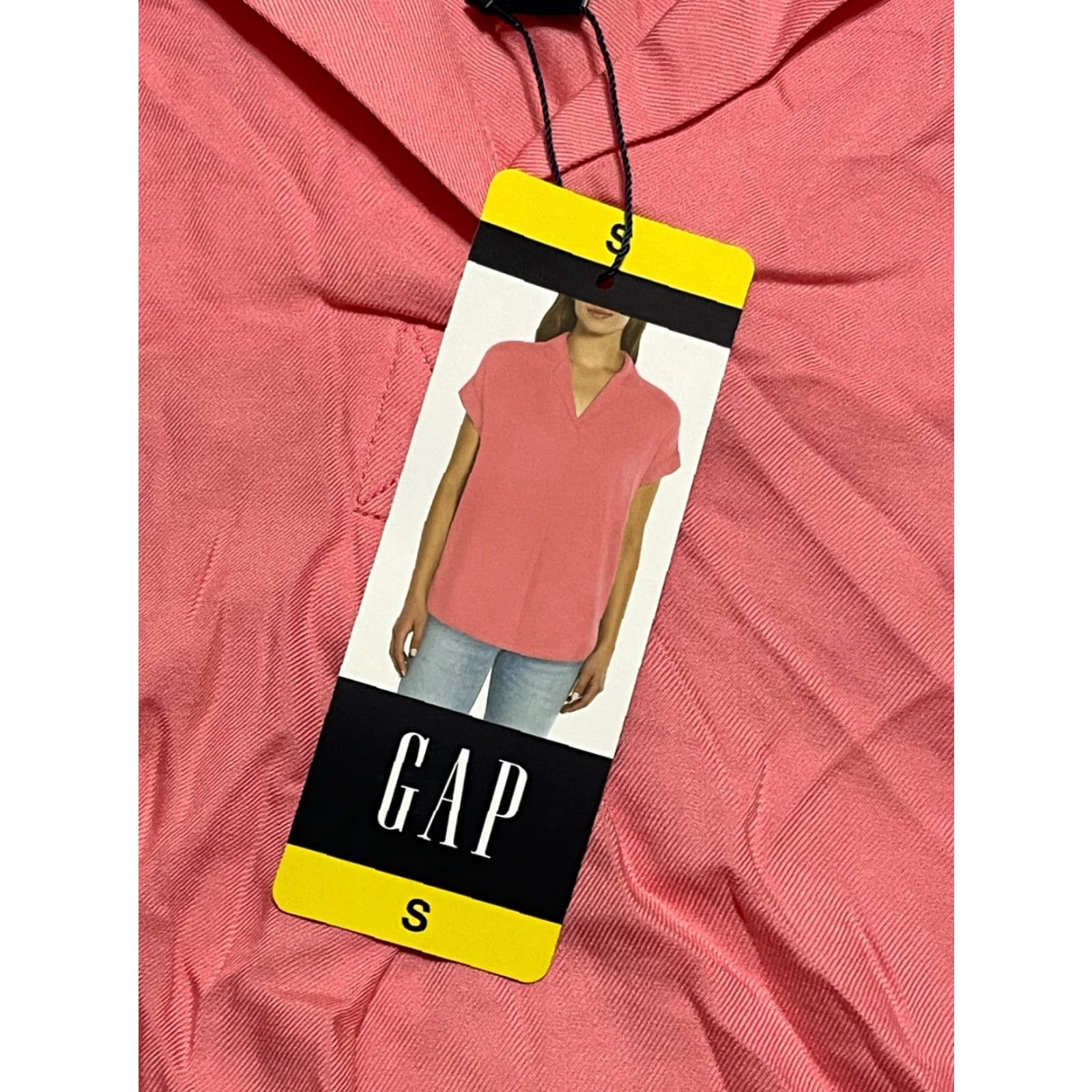 Gap Gap Shirt Women's Size Small Pink Polo Shirt V-neck NWT Size S / US 4 / IT 40 - 7 Thumbnail