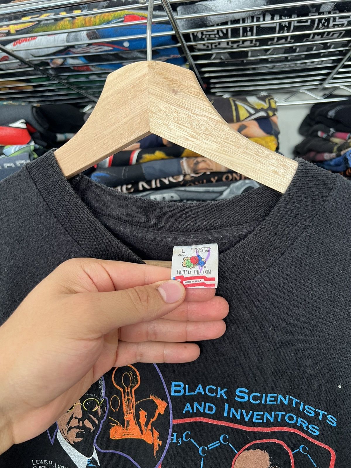 Arts & Science 1995 Black Scientists and Inventors Museum of Science Tee Size US L / EU 52-54 / 3 - 3 Thumbnail
