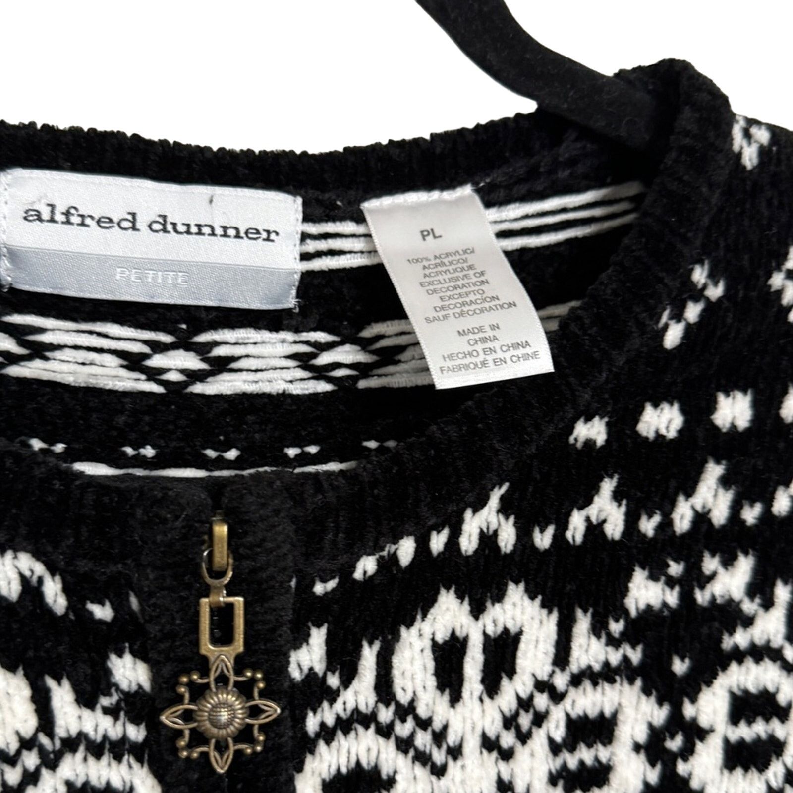 Other Alfred Dunner Fair Isle Ice Skaters Chenille Cardigan Size L / US 10 / IT 46 - 4 Thumbnail