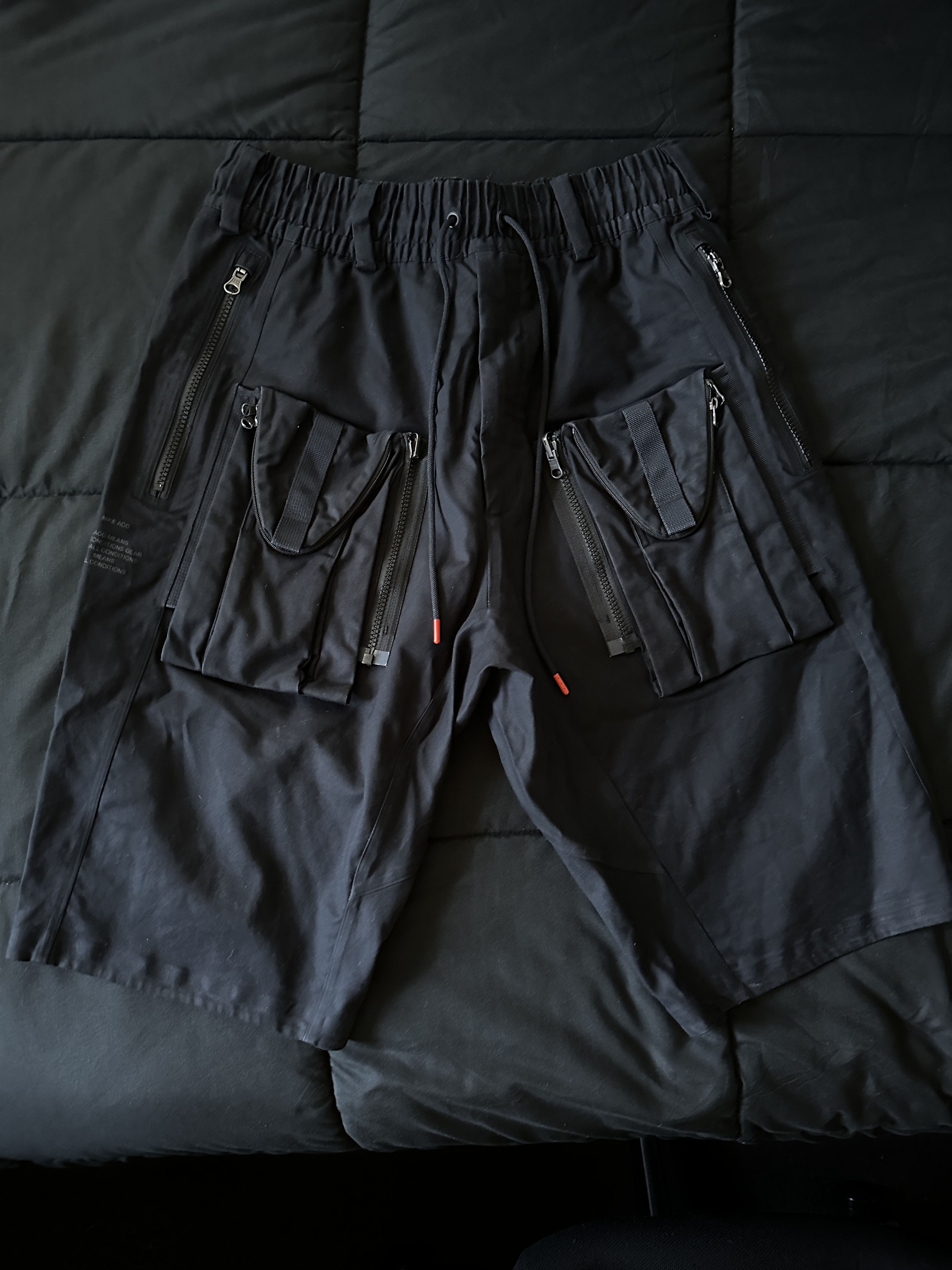 パンツ Nikelab ACG Deploy Cargo Shorts S NikeLab ACG Deploy Cargo Short 'Black' 923949-010