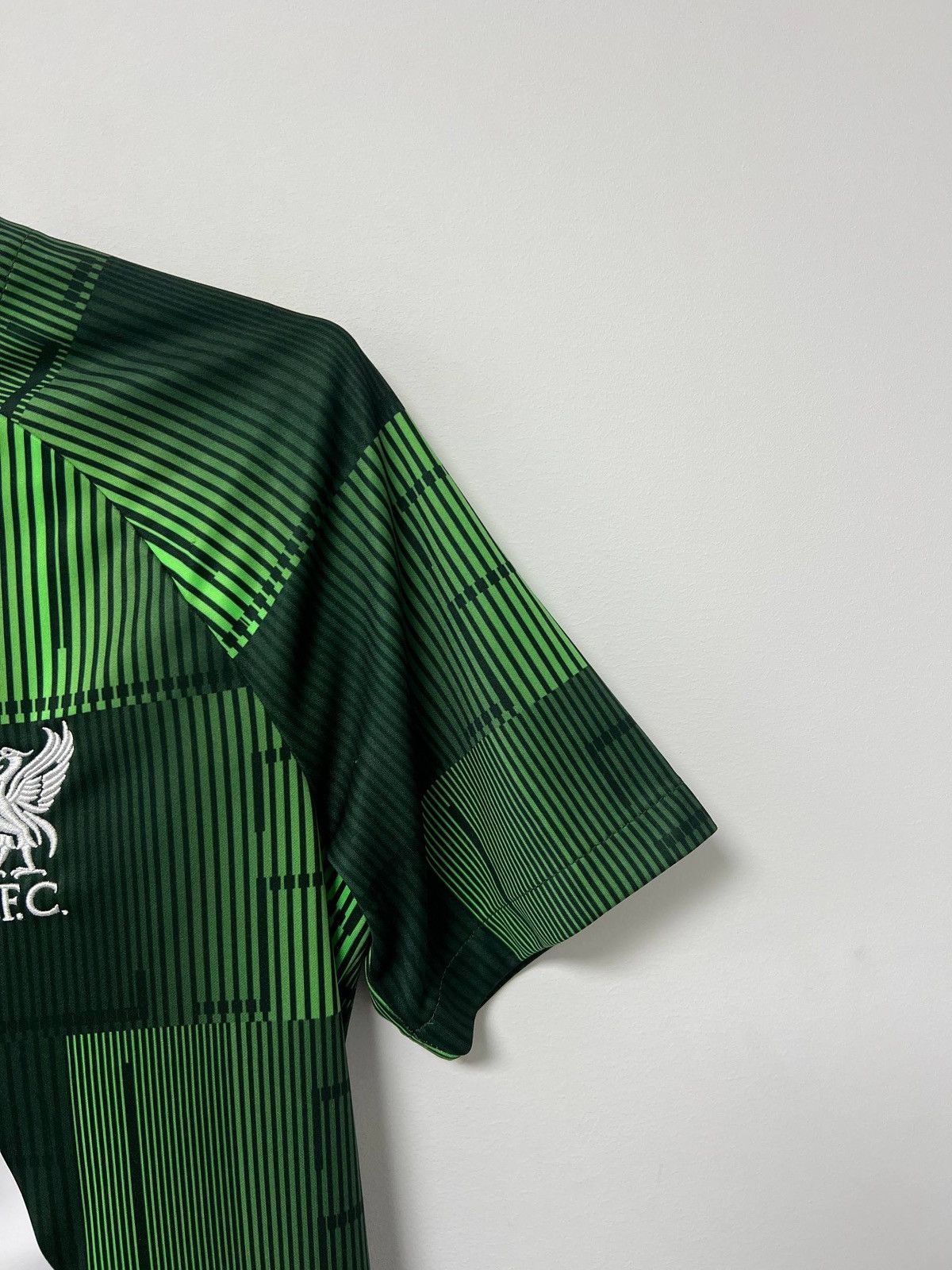 Nike Liverpool 2023-2024 Pre match Training Football Shirt Nike S Size US S / EU 44-46 / 1 - 6 Thumbnail