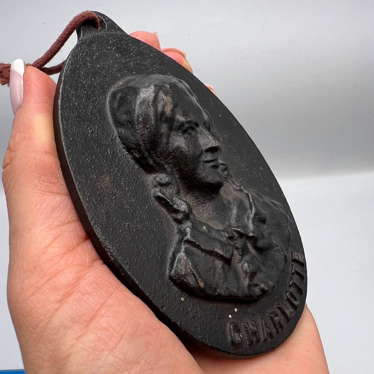 Vintage Vintage Cast Iron Relief Panno Picture Plaque Charlotte Size ONE SIZE - 3 Thumbnail