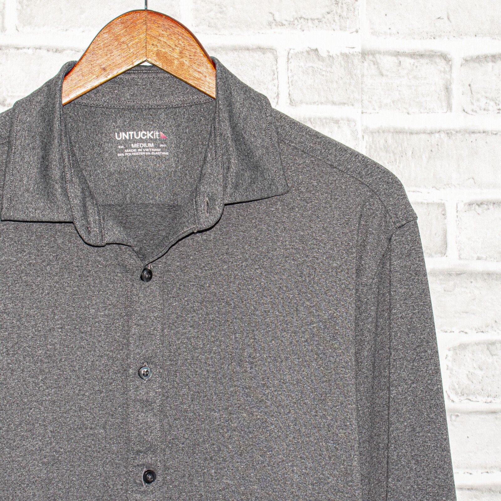 UNTUCKit UNTUCKit Men's Perfect Tee Button Down Shirt Gray Polyester Size US M / EU 48-50 / 2 - 2 Thumbnail