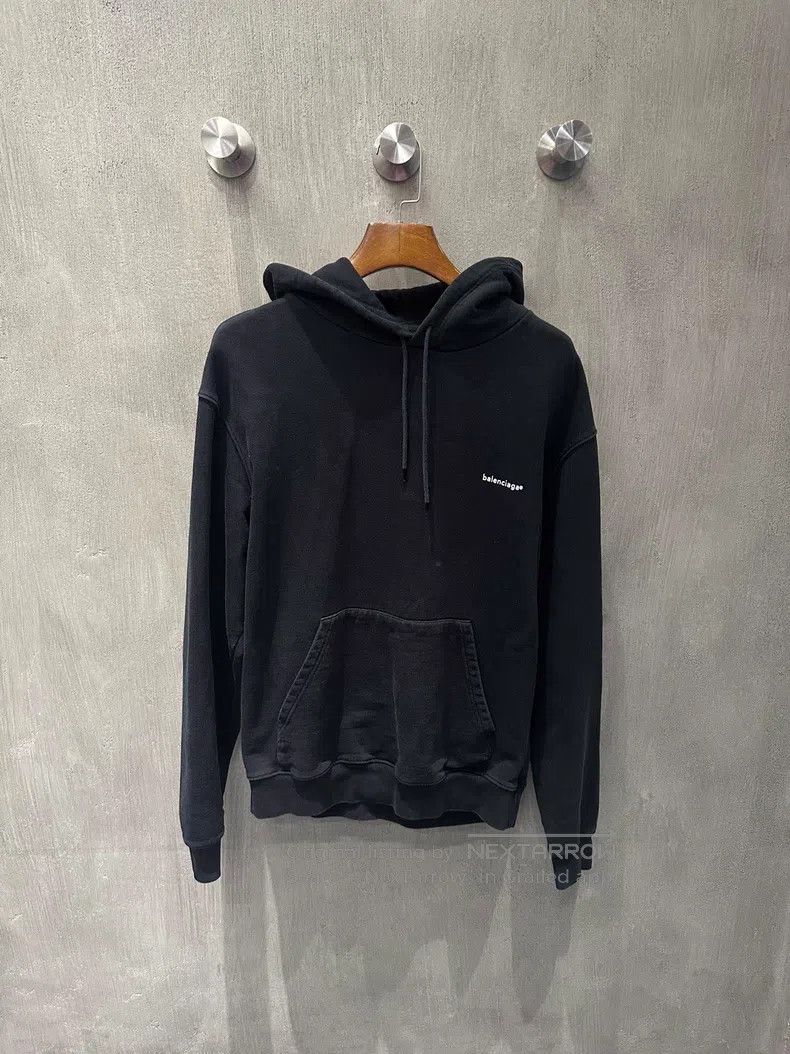 Balenciaga Balenciaga Small Logo Hoodie Size US L / EU 52-54 / 3 - 1 Thumbnail