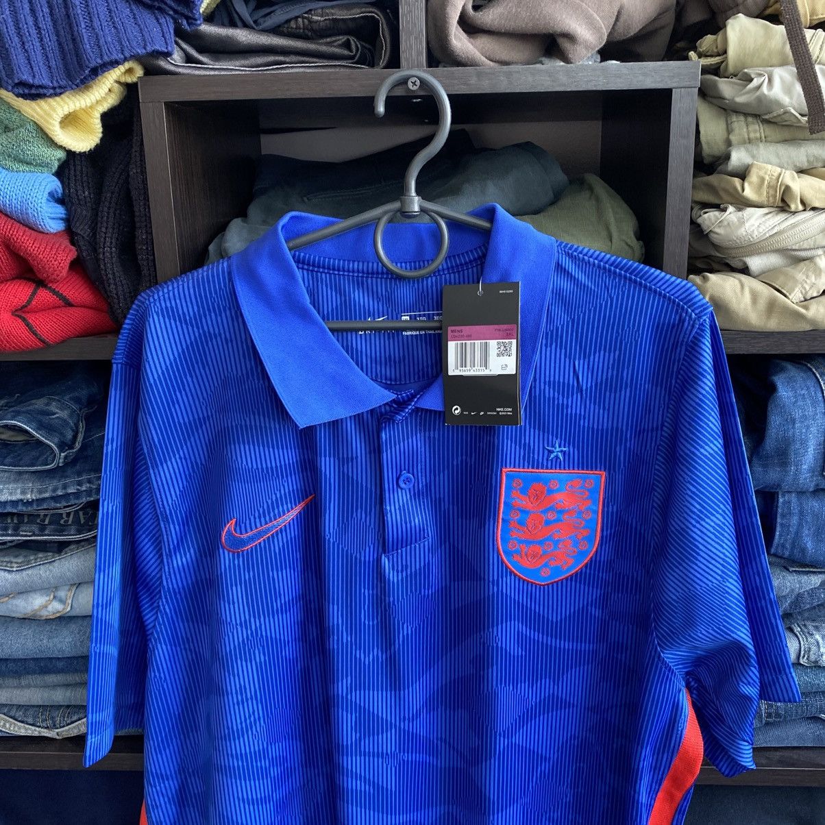 Nike Mens Nike England National Soccer home jersey Size US XXL / EU 58 / 5 - 2 Thumbnail