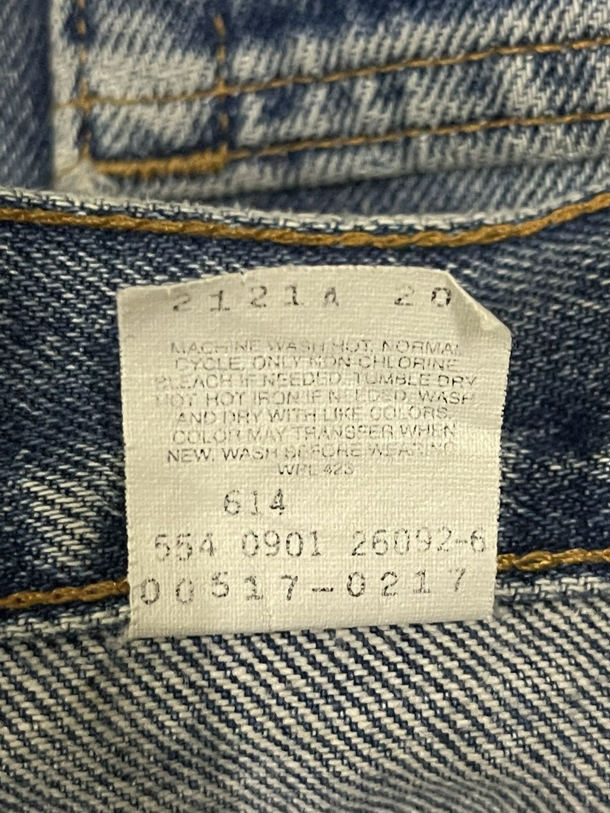 Levi's Vintage 70s Levis 517 Bootcut Blue Wash Distress Jeans Size US 34 / EU 50 - 9 Thumbnail