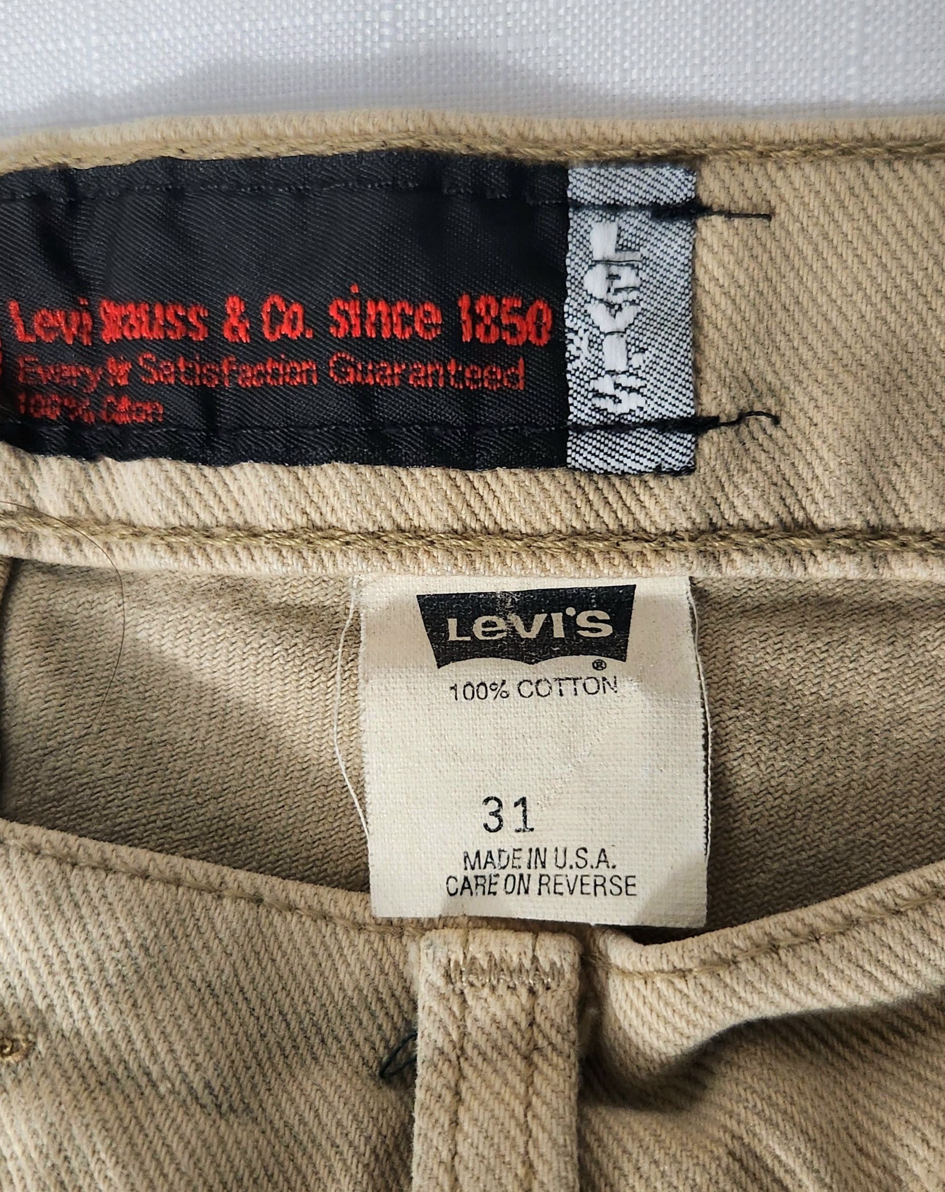 Levi's × Vintage Vtg 90s Levi’s Silver Tab Loose Fit Jeans Shorts Beige 31 Size US 31 - 5 Thumbnail