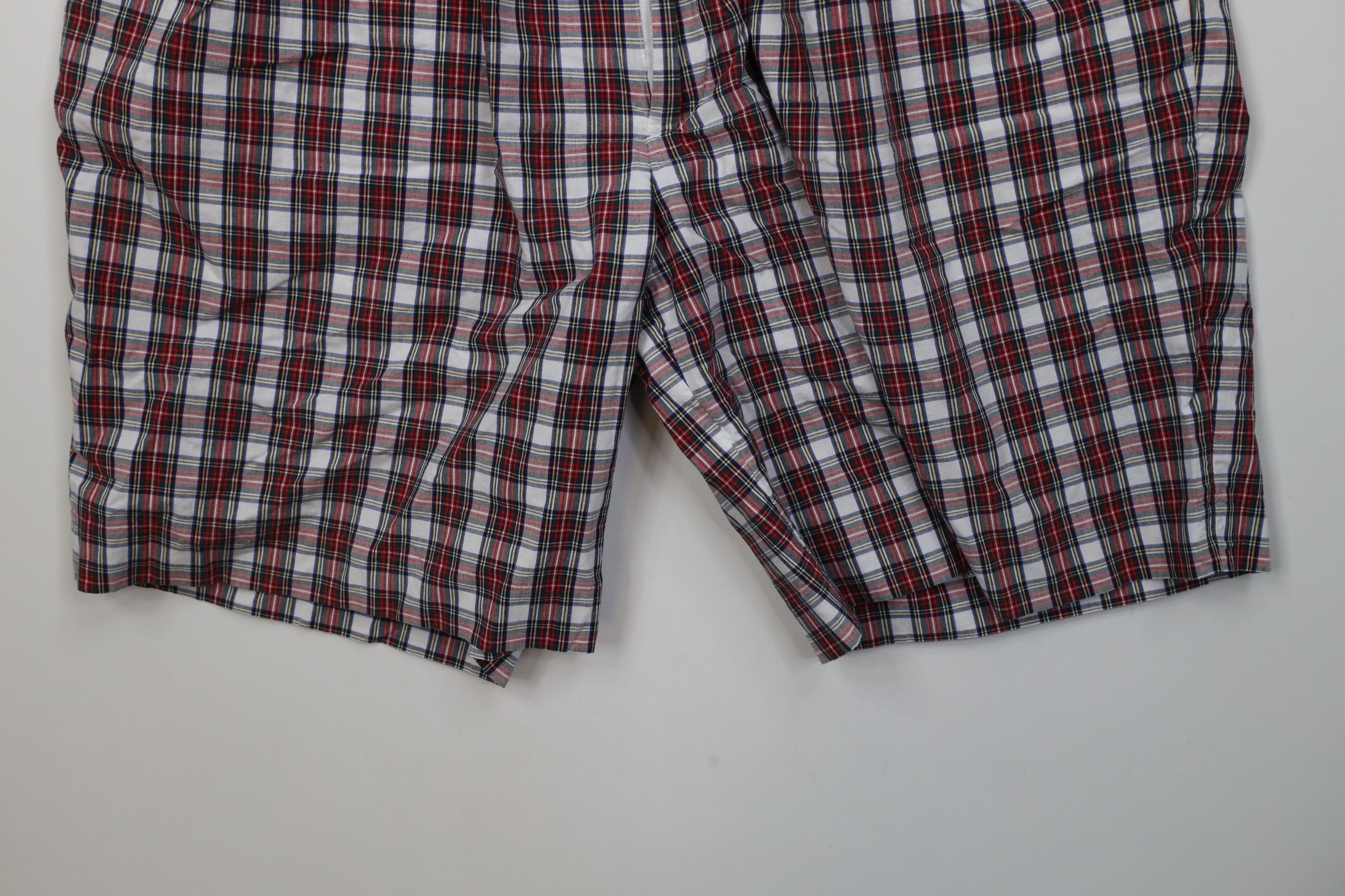 Vintage Vintage 90s Streetwear Above Knee Chino Golf Shorts Plaid Size US 36 / EU 52 - 4 Thumbnail
