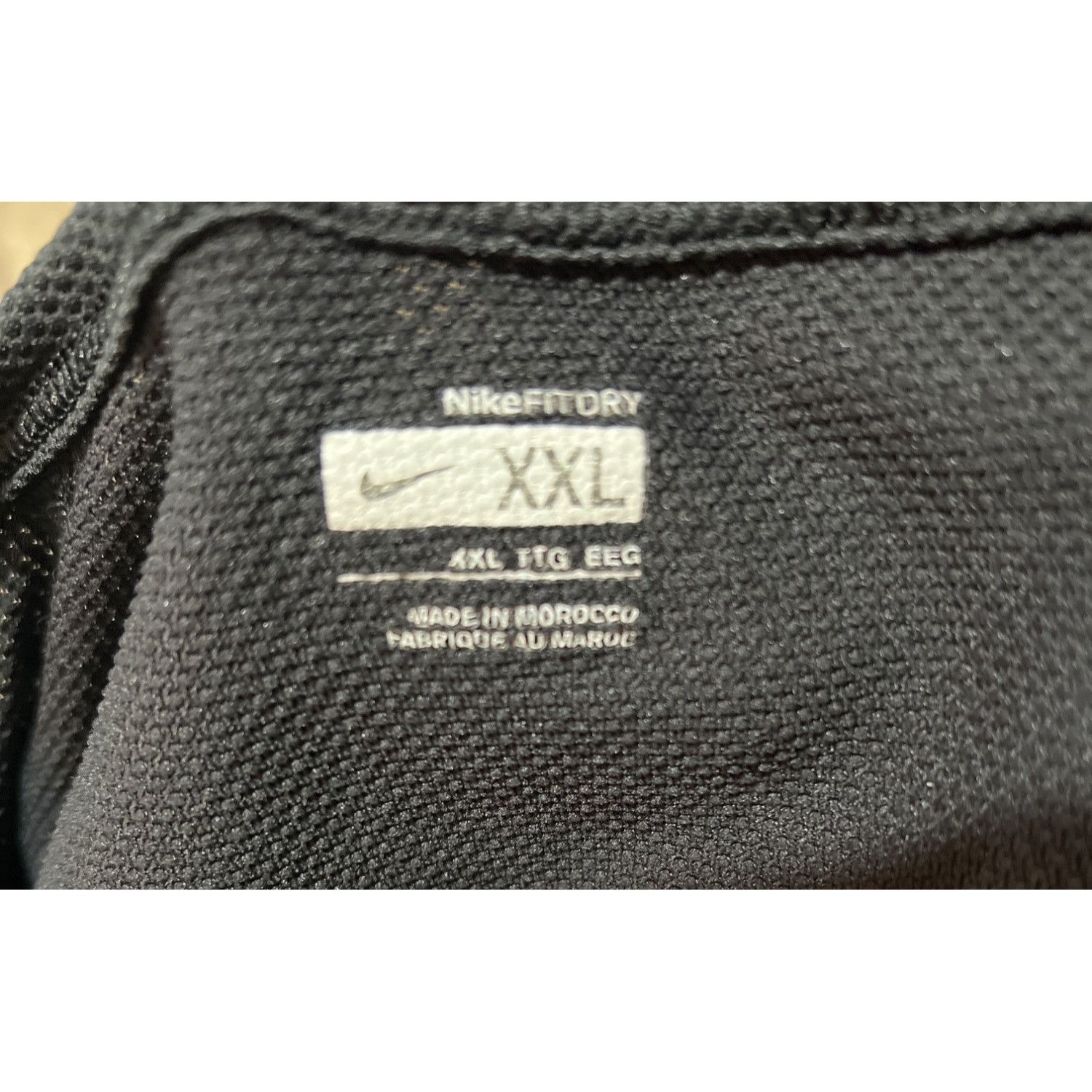 Nike NIKE FIT Dry Black Long-Sleeve Shirt XXL For Men Size US XXL / EU 58 / 5 - 6 Thumbnail