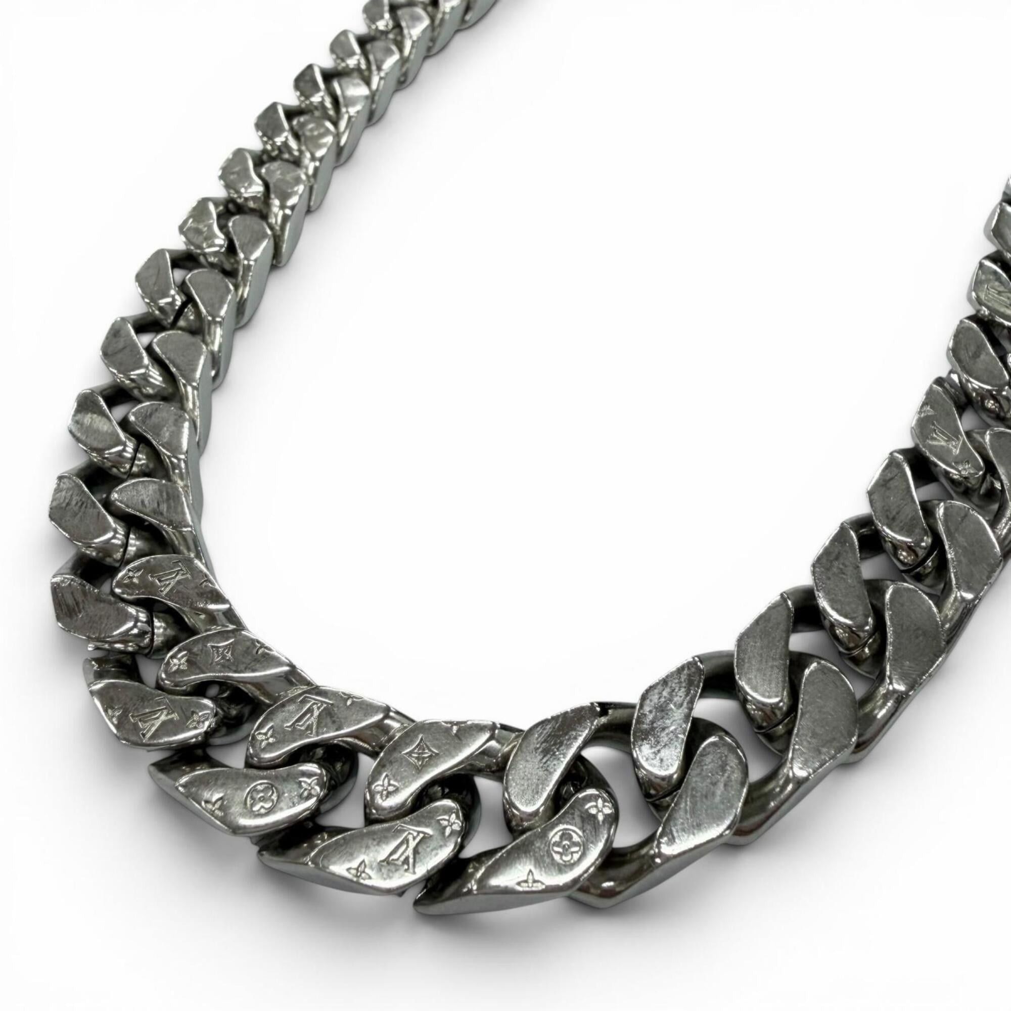 Louis Vuitton LOUIS VUITTON M68272 Collier Chain Curb Link Monogram Necklace Silver Made in Italy Men's Accessory Size ONE SIZE - 1 Thumbnail