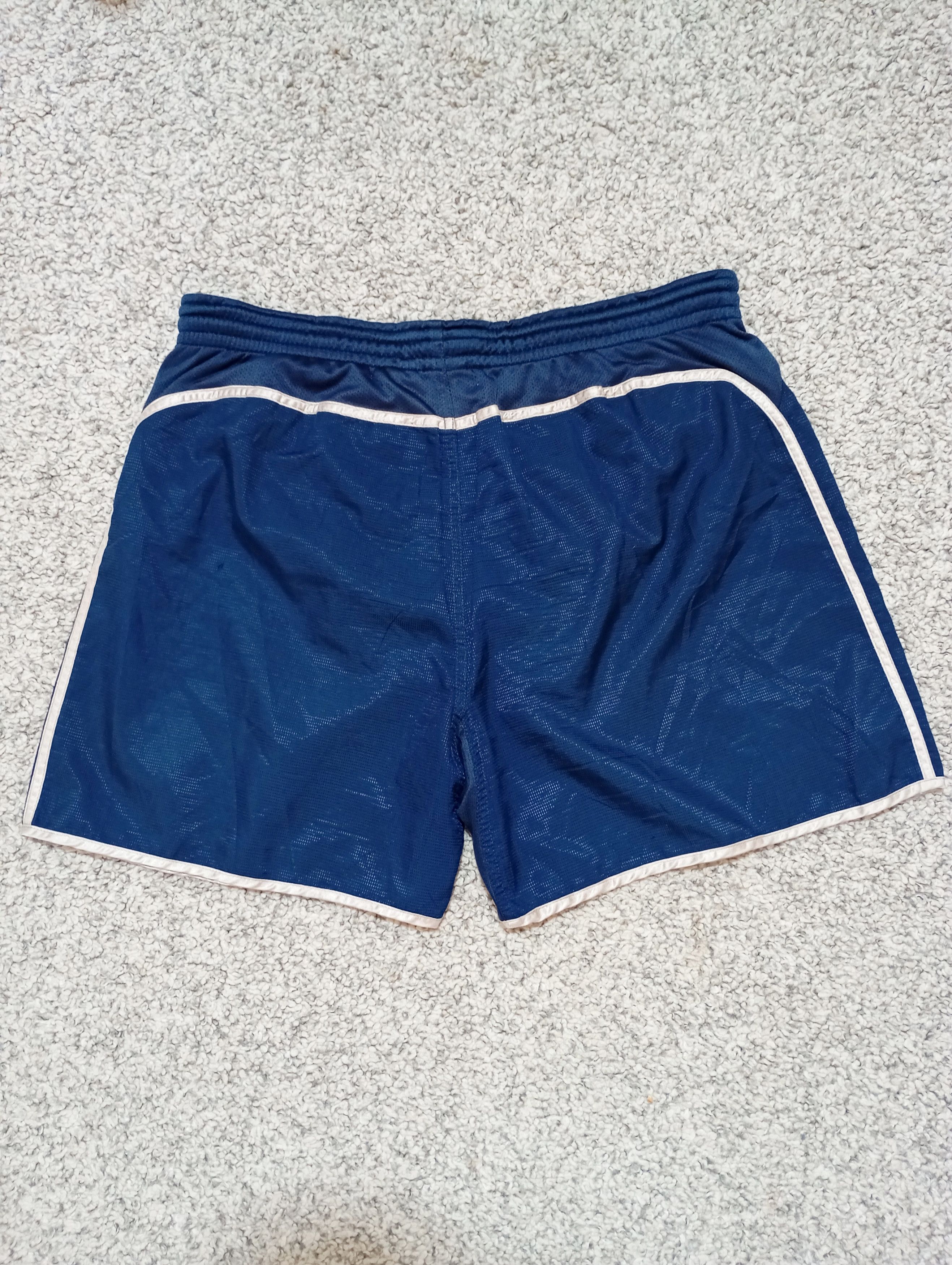 Nike Vintage Nike FC Barcelona Football Soccer Shorts Size US 36 / EU 52 - 5 Thumbnail