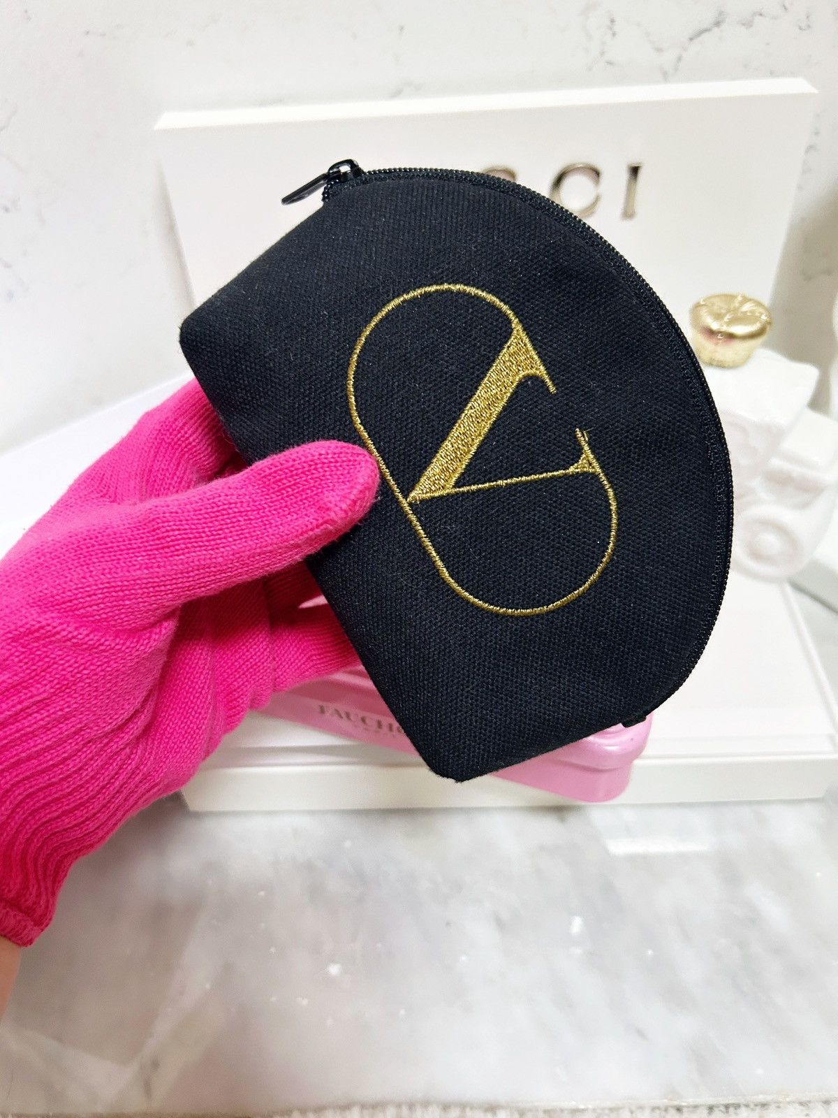 Valentino Authentic Valentino Garavani Mini V Logo Cosmetic Bag Size ONE SIZE - 5 Thumbnail