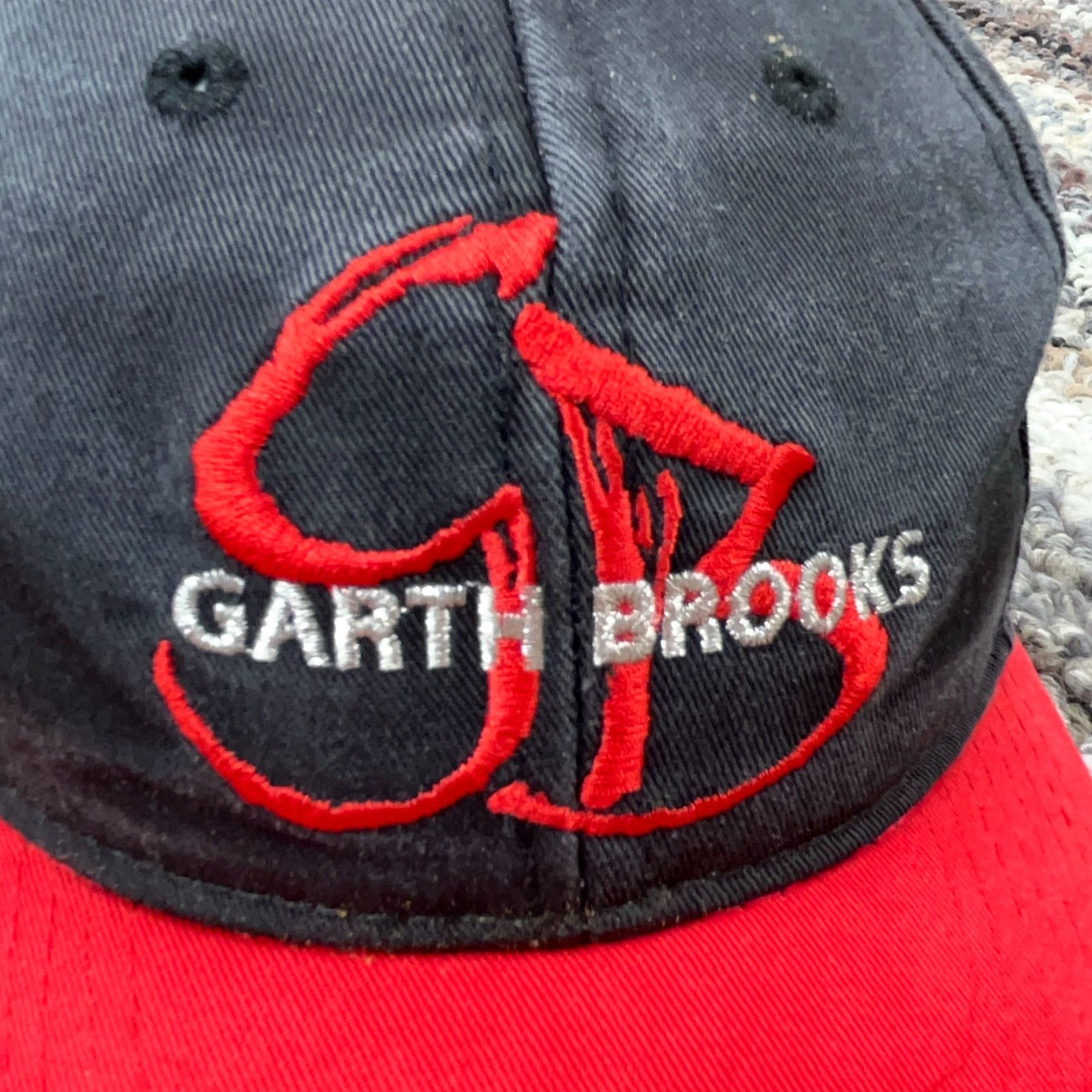Brooks VINTAGE Garth Brooks Hat Cap Snapback Black Red Country Music Band Tour Rap Tee Size ONE SIZE - 3 Thumbnail