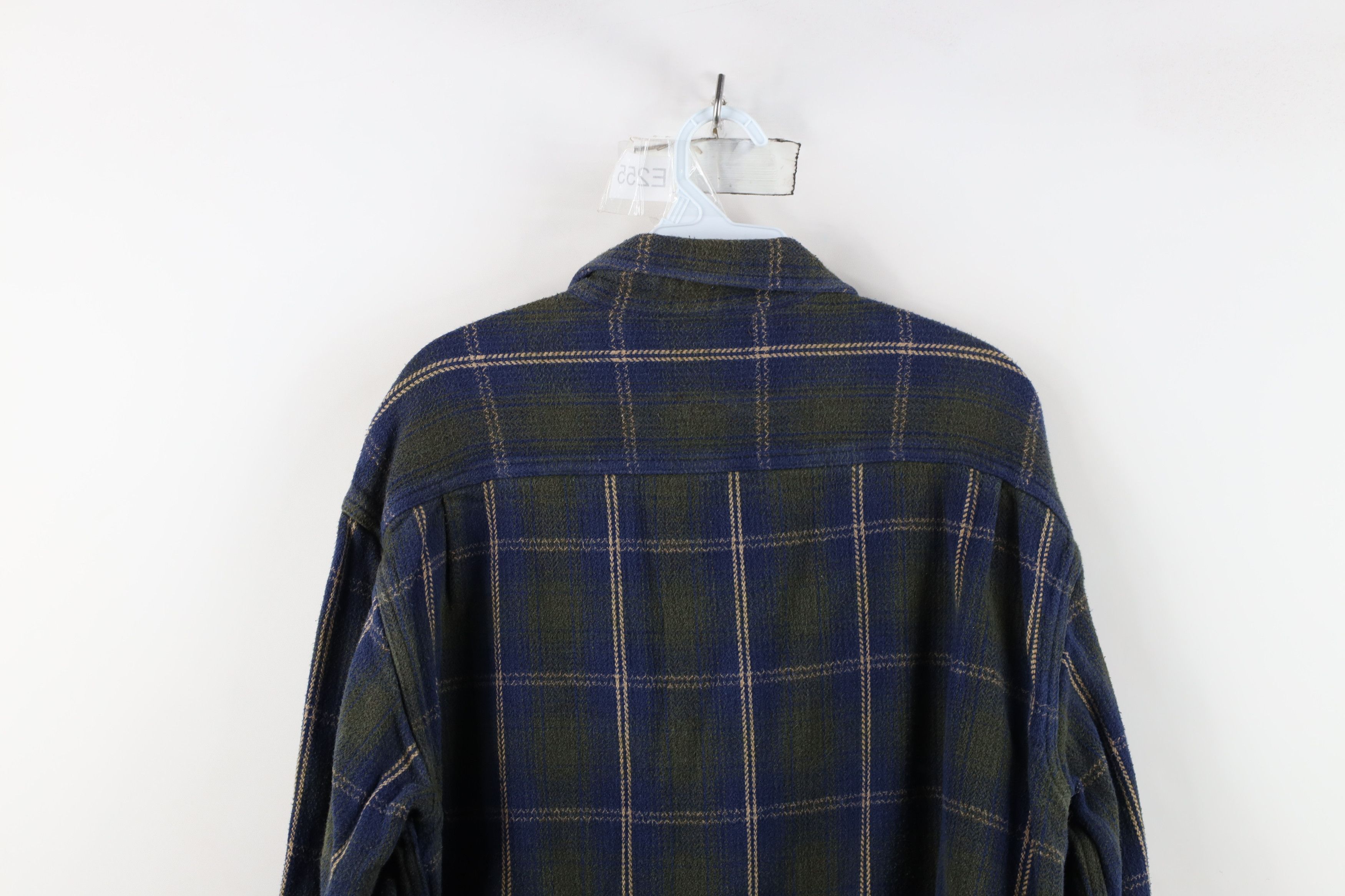 Vintage Vintage 90s Streetwear Heavyweight Button Shirt Plaid Size US L / EU 52-54 / 3 - 13 Thumbnail