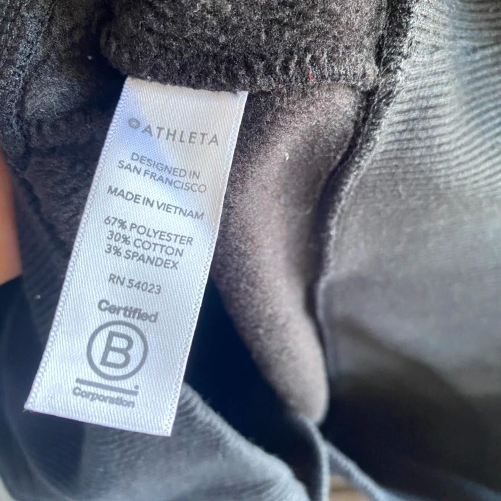 Athleta Athleta Women’s XSP Petite Black Cozy Karma Full Zip Hooded Jacket Sweatshirt 1/4 Zip Activewear Pullover XS Petite Black Womens Jacket Size XS / US 0-2 / IT 36-38 - 6 Thumbnail