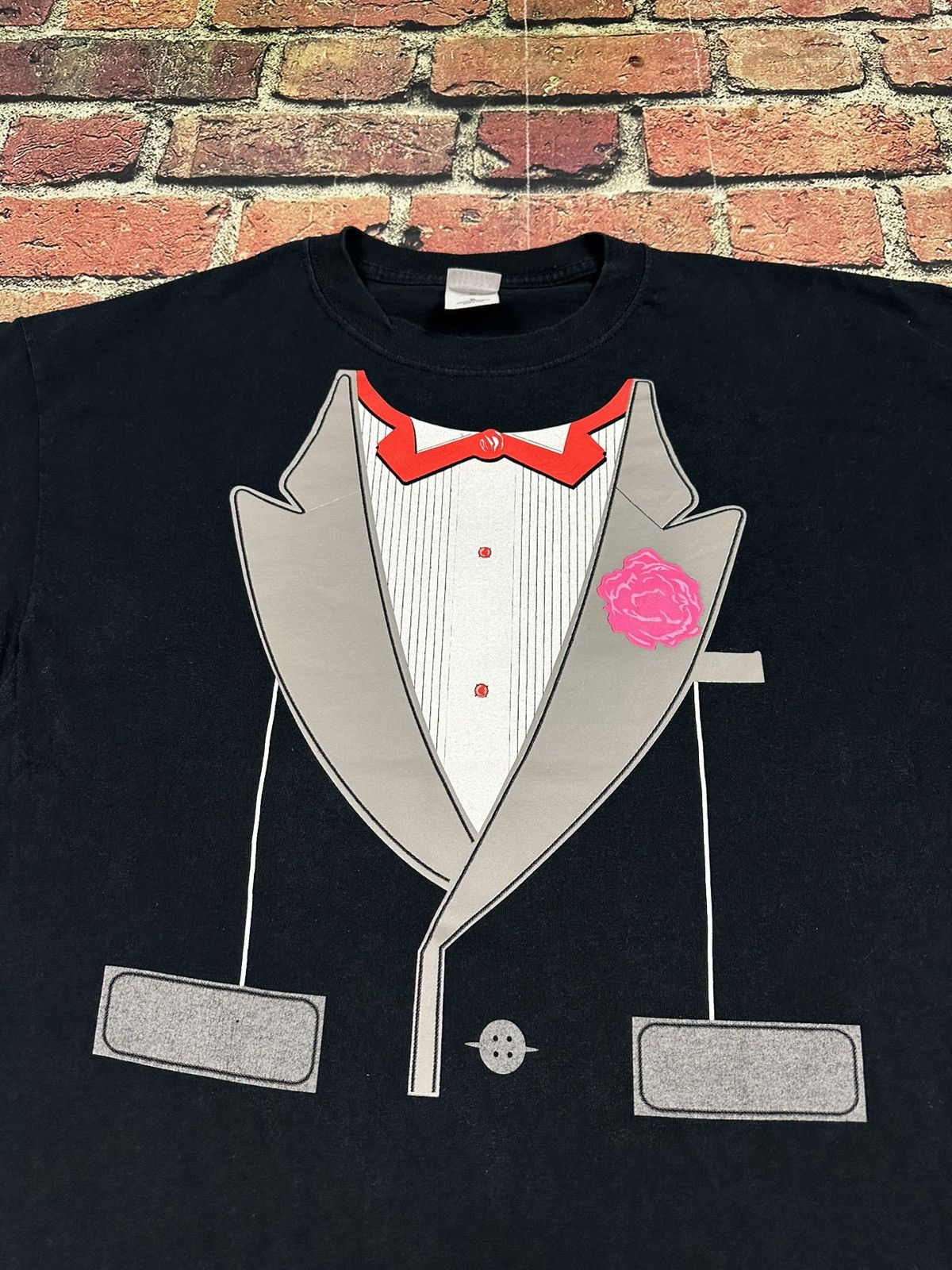 Gildan Vintage Tuxedo Graphic T Shirt Joke Y2K Funny Suit Humor Size US XL / EU 56 / 4 - 2 Thumbnail