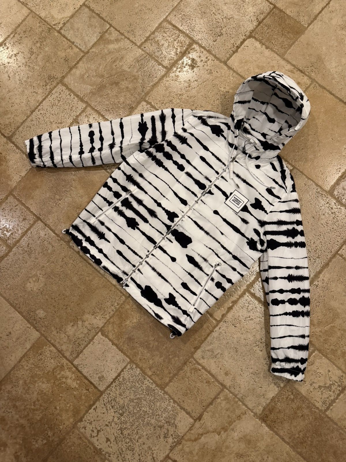 Burberry Burberry Tisci Watercolor Abstract Econyl Print Logo Hoodie Size US L / EU 52-54 / 3 - 6 Thumbnail