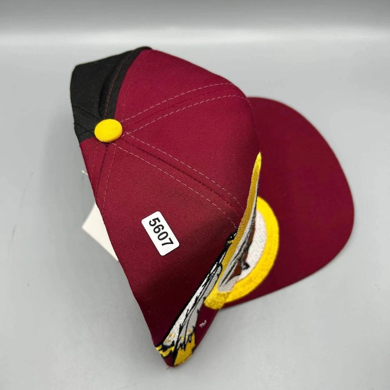 Twins Enterprise Inc. Vintage Washington Redskins Commanders Hat Men Snap Back Cap Size ONE SIZE - 9 Thumbnail