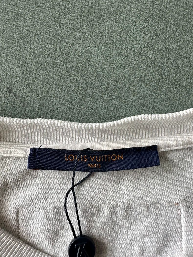 Louis Vuitton Louis Vuitton Back slogan instructions plain white short sl Size US XXL / EU 58 / 5 - 5 Thumbnail