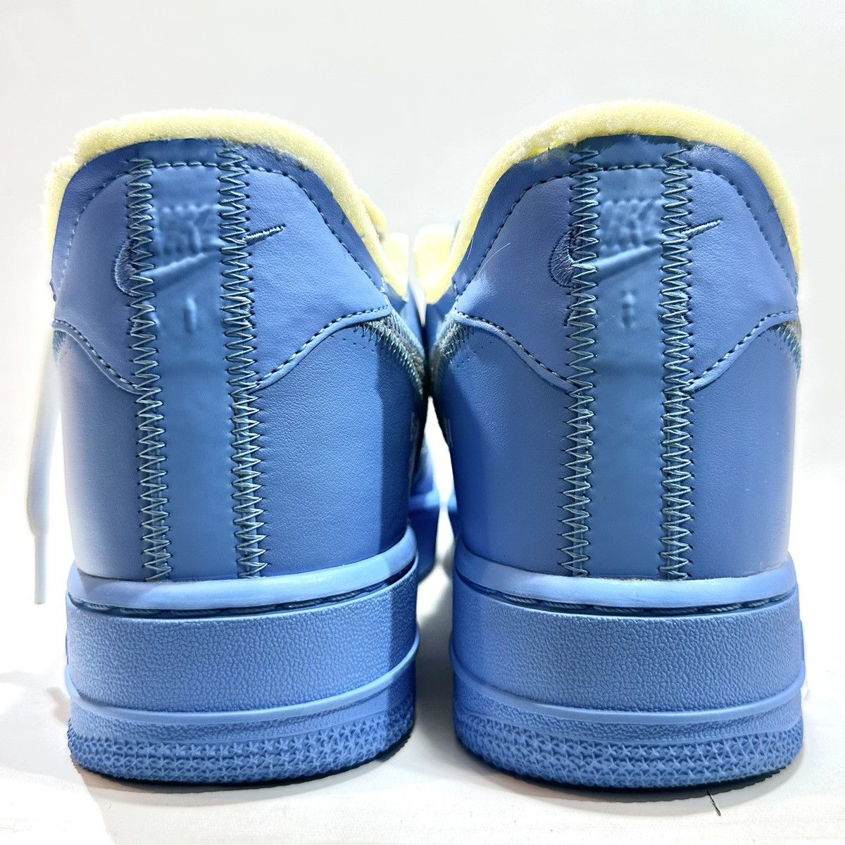 Nike × Off-White Nike Air Force 1 Low x Off-White MCA University Blue Size US 12 / EU 45 - 10 Thumbnail
