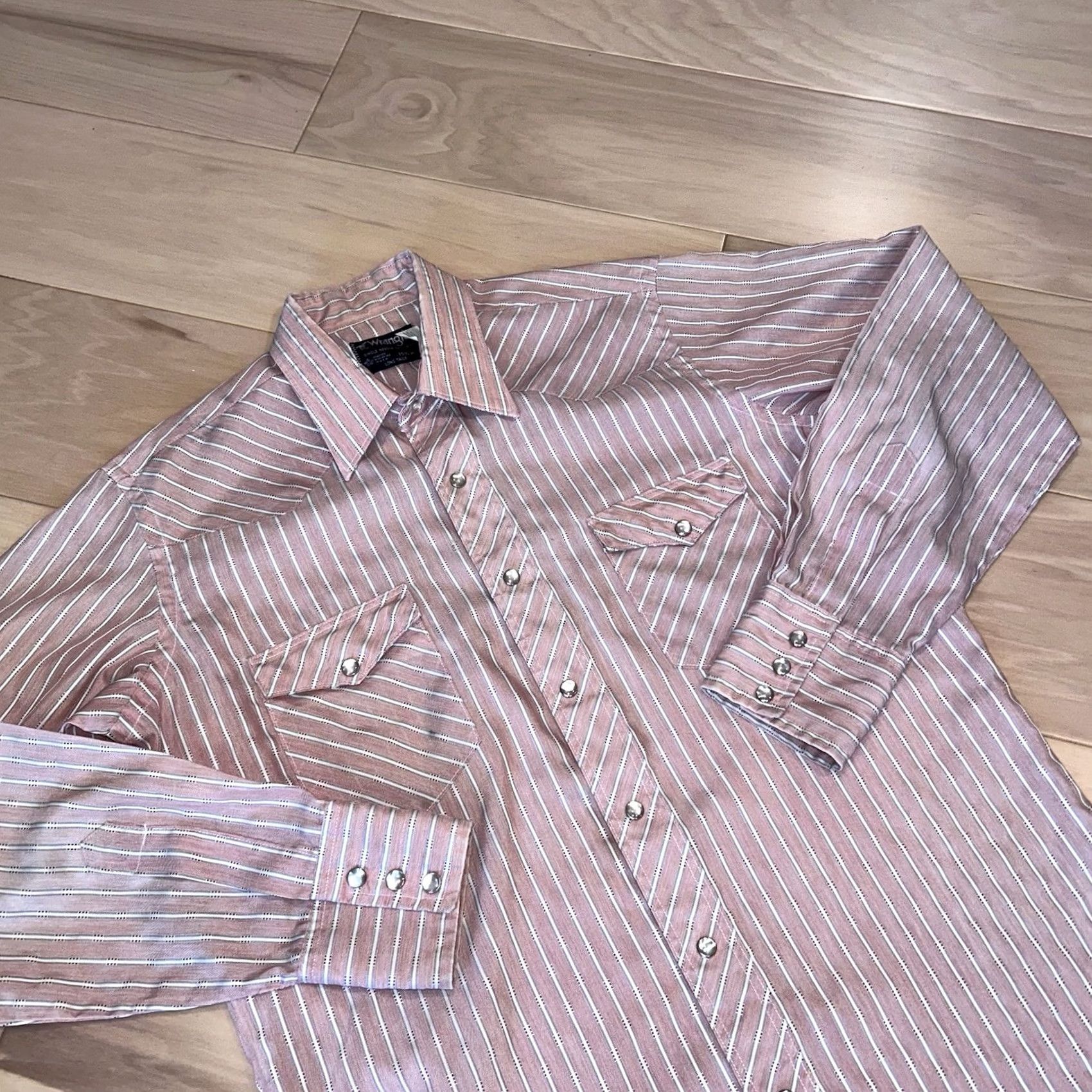 Wrangler VINTAGE Wrangler Brushpopper Pearl Snap Striped Shirt Long Sleeve Mens 15.5-33 Light Pink Cotton Western Button-Up Casual Workwear 80s 90s Mens Size US M / EU 48-50 / 2 - 2 Thumbnail