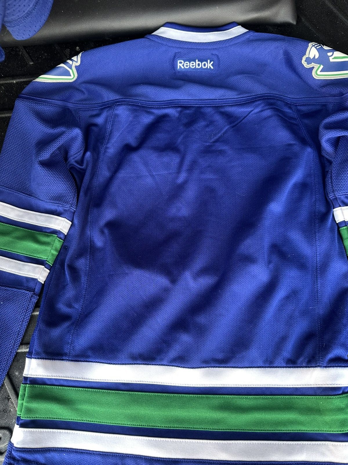 NHL × Vintage OFFICIAL VTG REEBOK NHL Vancouver CANUCKS JERSEY STITCHED Size US XS / EU 42 / 0 - 8 Thumbnail
