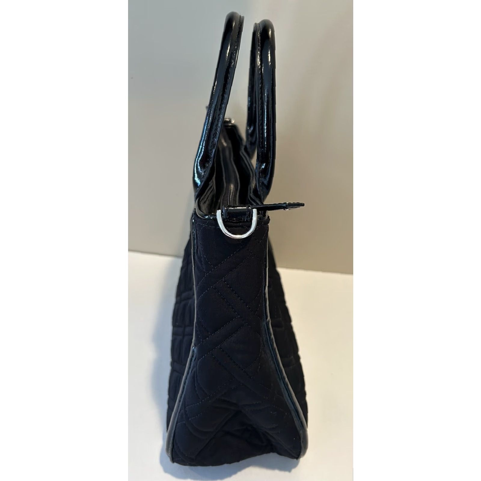 Vintage Vera Bradley Trapeze Shoulder Bag Dark Black Faux Leather Trim Medium Women Crossbody Zip Mens? Size ONE SIZE - 4 Thumbnail