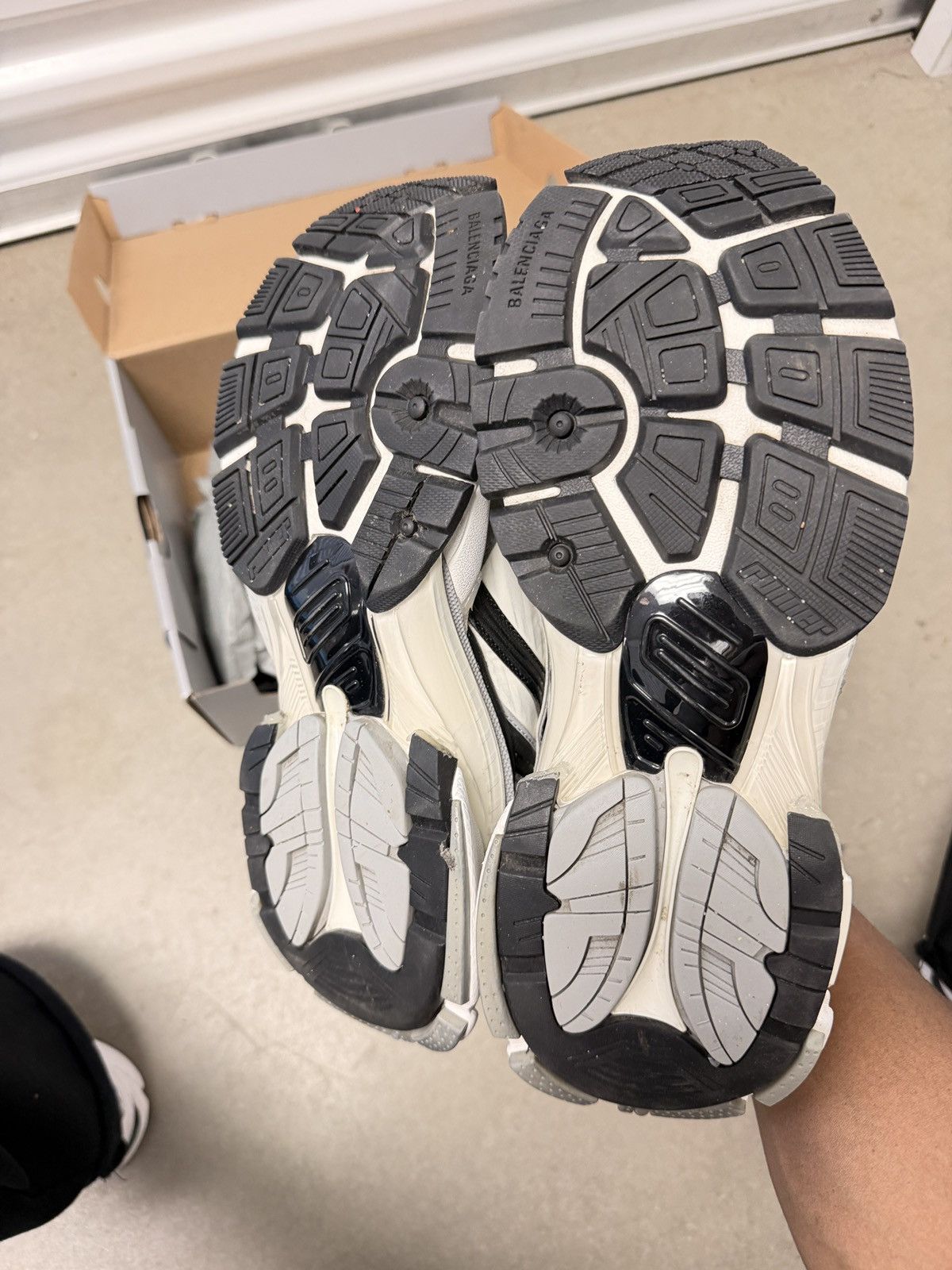 Balenciaga Balenciaga Runner Sneaker Size US 11 / EU 44 - 6 Thumbnail