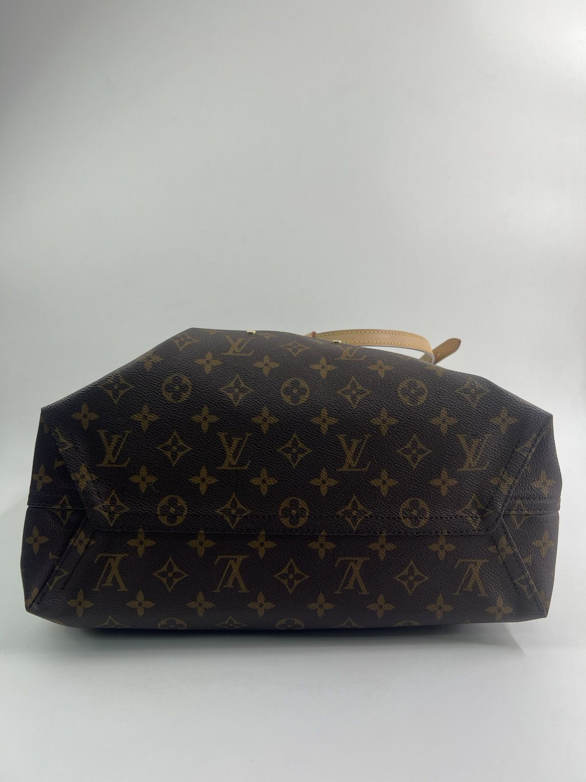 Louis Vuitton Louis Vuitton Atlantis GM Monobram Hand bag Size 40 - 10 Thumbnail