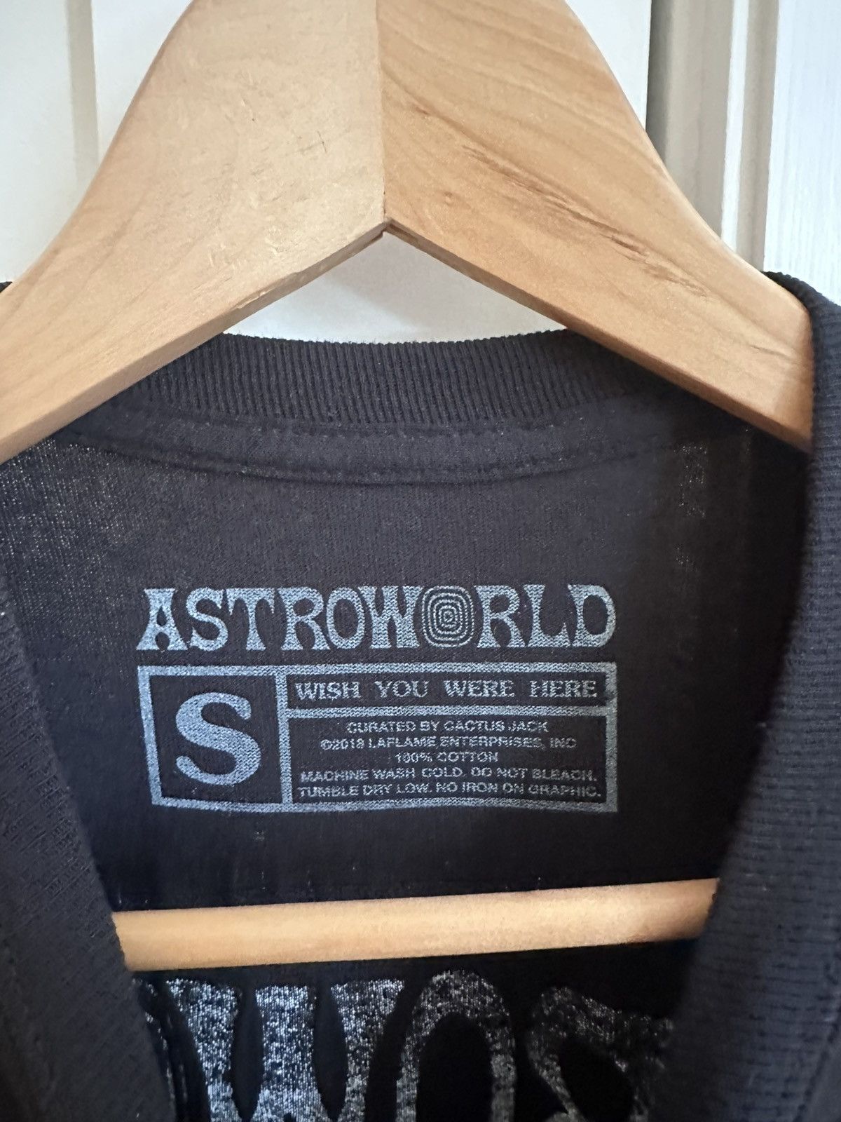 Travis Scott Travis Scott x New York Knicks Astroworld Tour Merch L/S tee Size US S / EU 44-46 / 1 - 4 Thumbnail