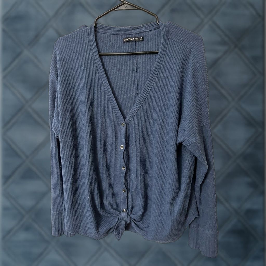 Abercrombie & Fitch Abercrombie & Fitch Cardigan Women L Blue Solid Tie Front Cable-Knit V-Neck Long Sleeve Cotton Blend Knit Size L / US 10 / IT 46 - 1 Thumbnail
