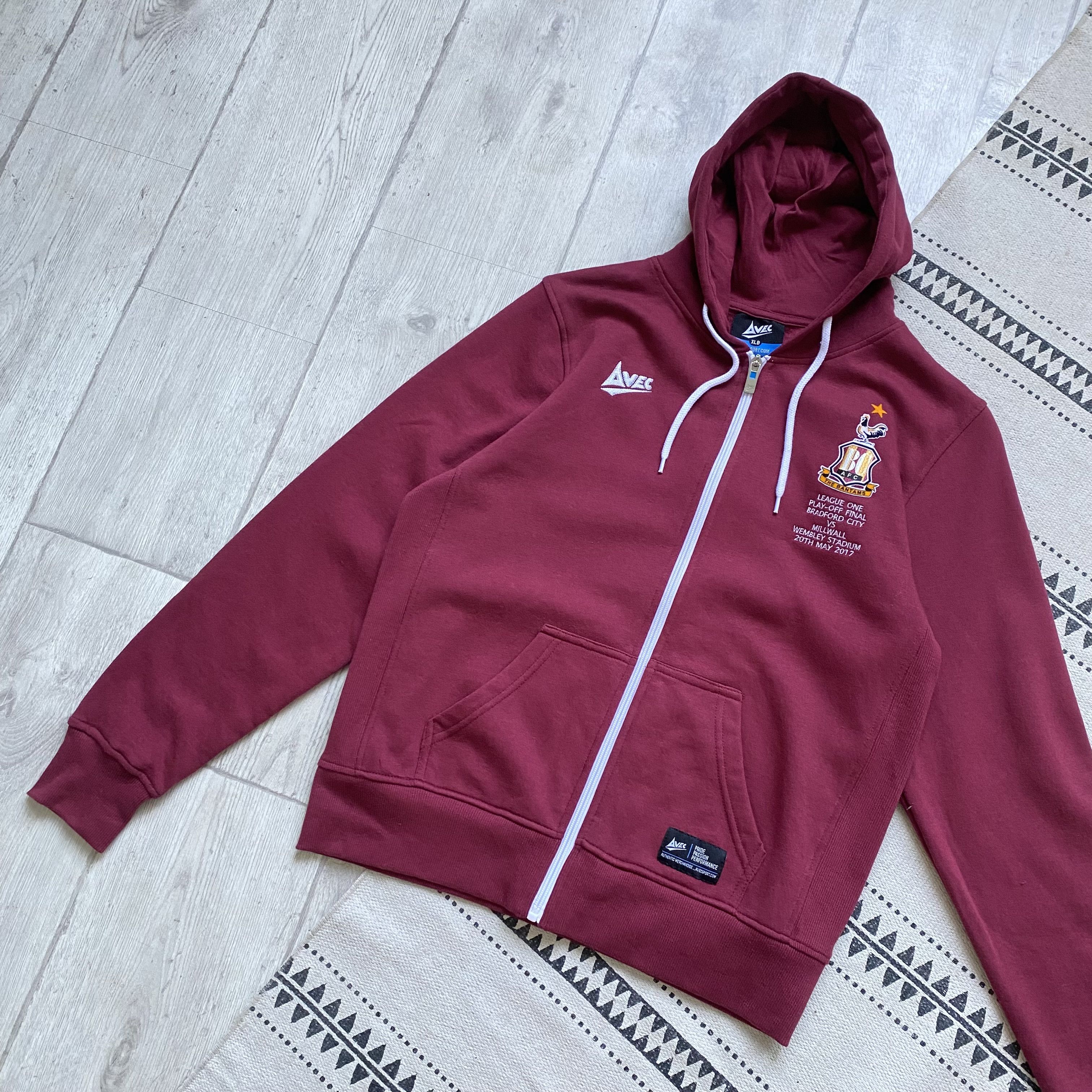Umbro ⚽️ Blockore Bradford City hoodie Wembley 20th Nike Umbro Size US S / EU 44-46 / 1 - 8 Thumbnail