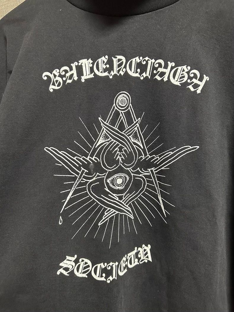 Balenciaga Balenciaga Sanskrit God's Eye Distressed High Neck Long Sl Size US S / EU 44-46 / 1 - 2 Thumbnail