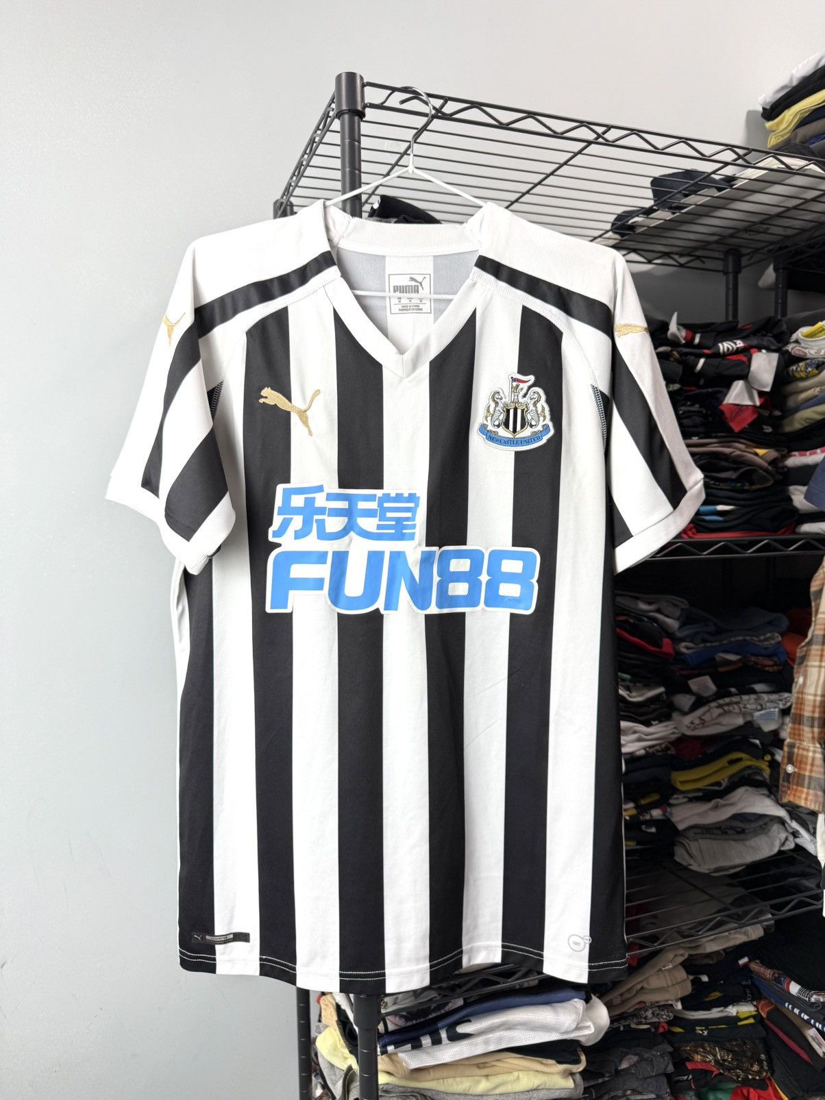 Puma Vintage Puma New Castle United Soccer Jersey Football Tshirt Size US M / EU 48-50 / 2 - 1 Thumbnail