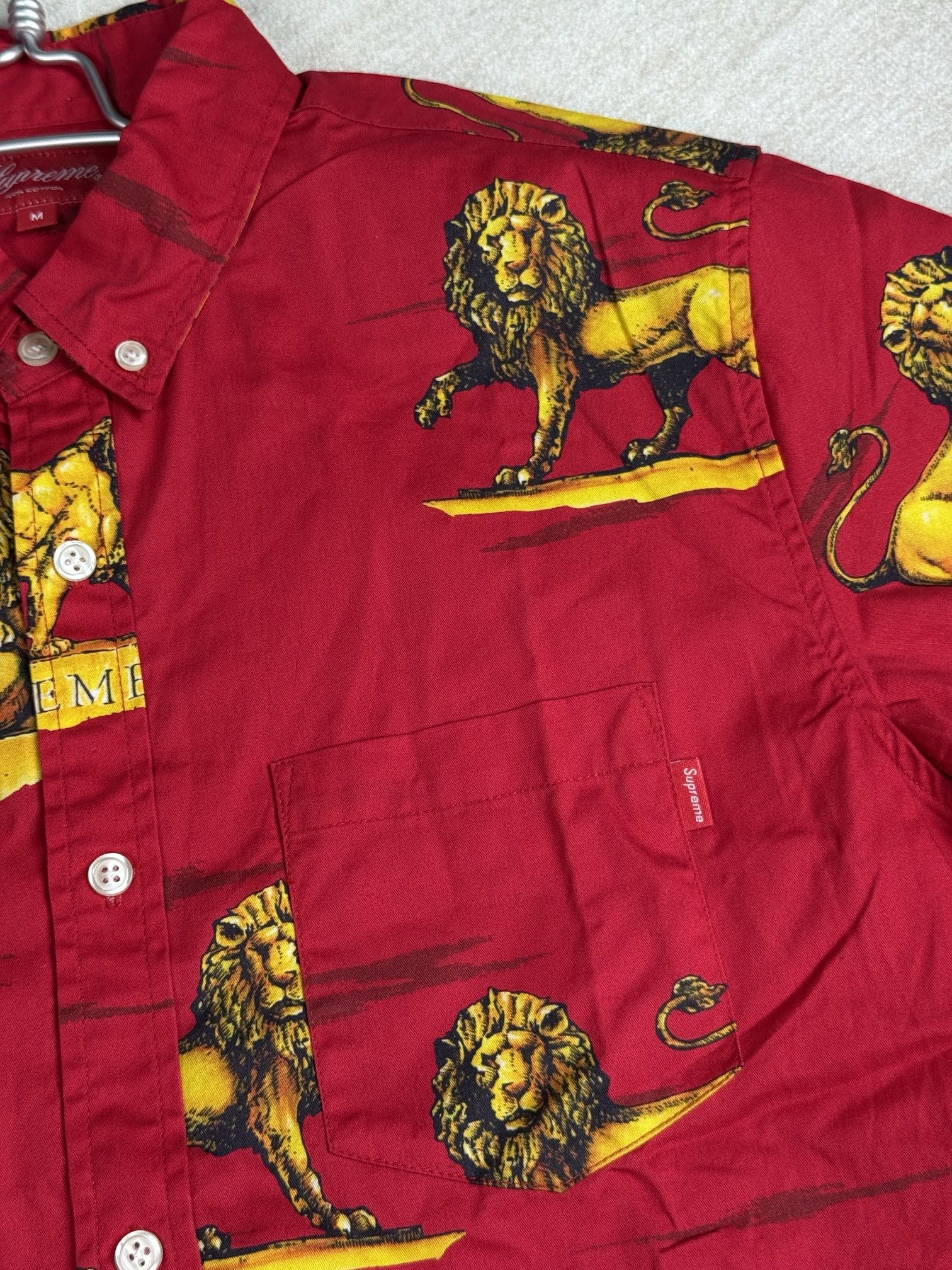 Supreme lion shirt (2015) Size US M / EU 48-50 / 2 - 4 Thumbnail
