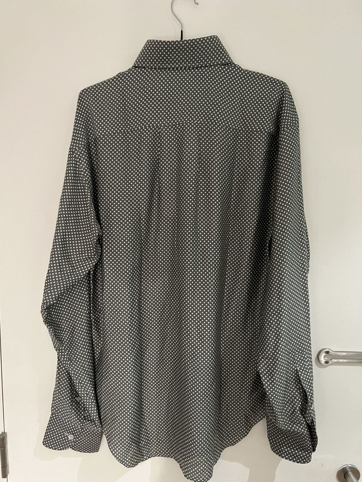 Tom Ford Tom ford Dalmatian black white casual shirt Size 15/5 39 Size US M / EU 48-50 / 2 - 3 Thumbnail