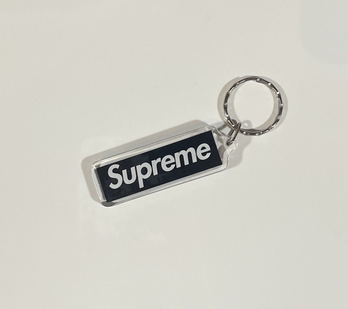 Supreme 2009 Supreme Key Tag Keychain Black Size ONE SIZE - 2 Thumbnail