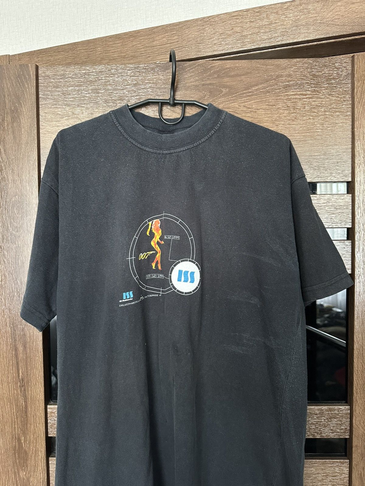 Vintage 1999 James Bond 007 Vintage Movie T-Shirt Tee Size US XL / EU 56 / 4 - 5 Thumbnail