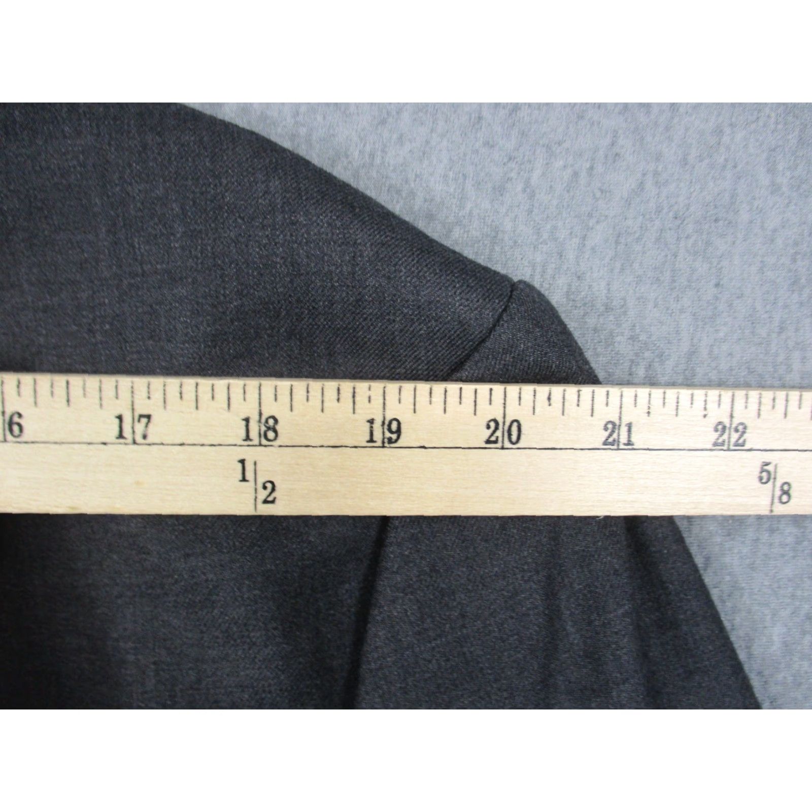 Ralph Lauren LAUREN RALPH LAUREN Wool Blazer Sport Jacket 46R Dark Gray Mens Blazer Notch Lapel Single-Breasted Two-Button Front 46 Chest 46R) Size 46R - 7 Thumbnail