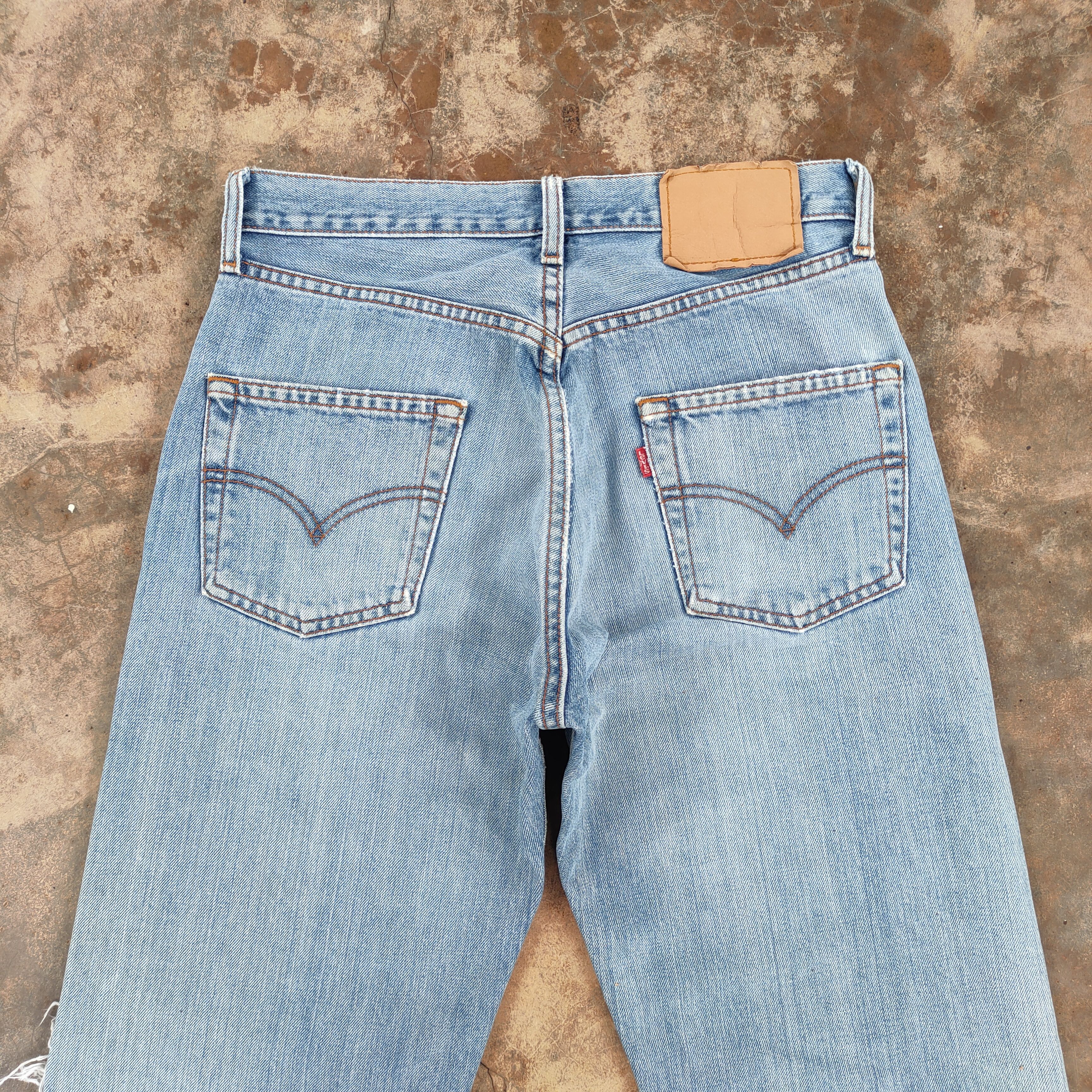 Levi's Vintage Clothing VINTAGE LEVI'S 512 FADED DISTRESSED JEANS DENIM PANTS Size US 30 / EU 46 - 12 Thumbnail