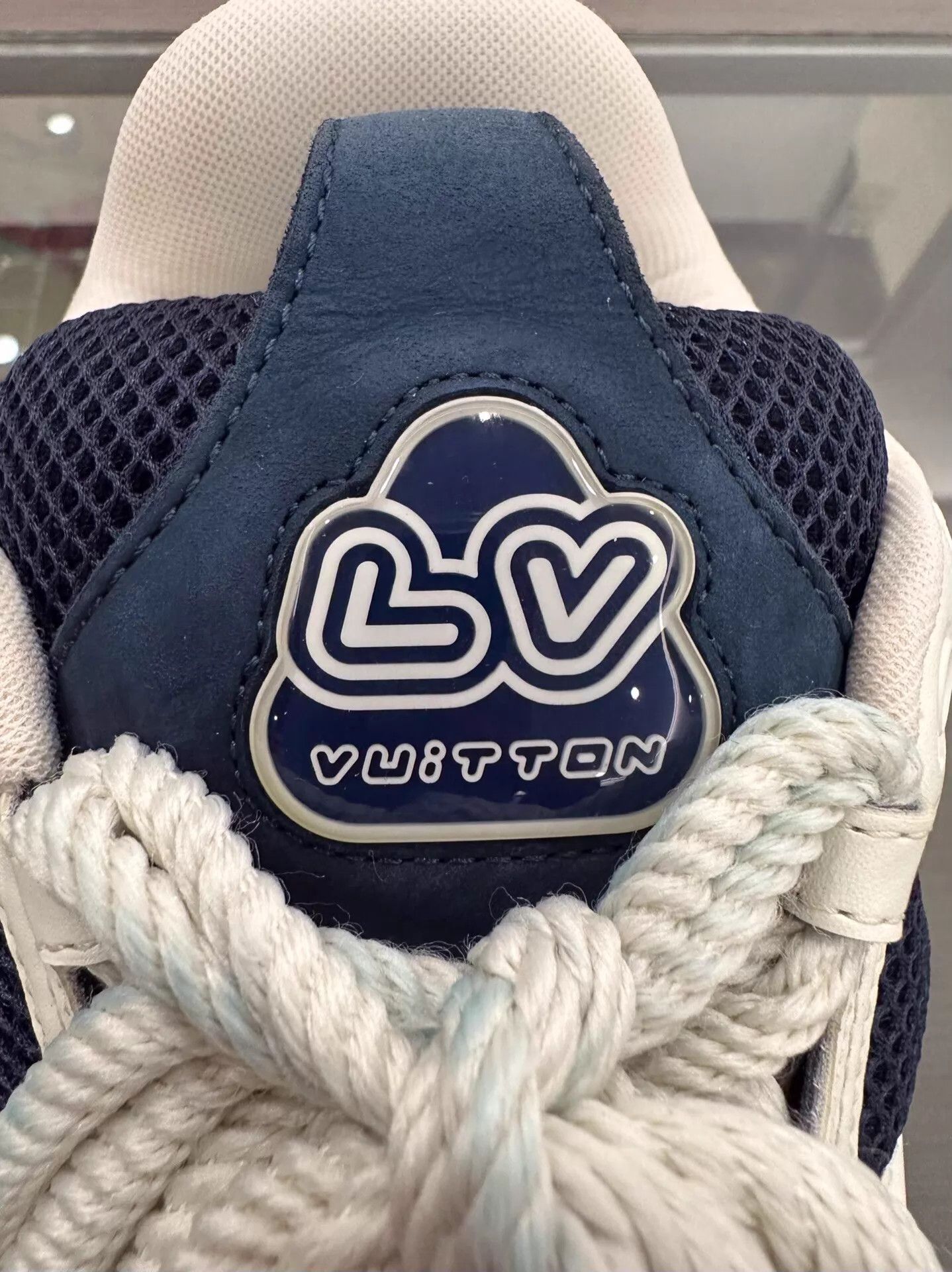 Louis Vuitton LV Men's Blue White Monogram Skate Sneakers 7(41) 99 New Size US 8 / EU 41 - 7 Thumbnail