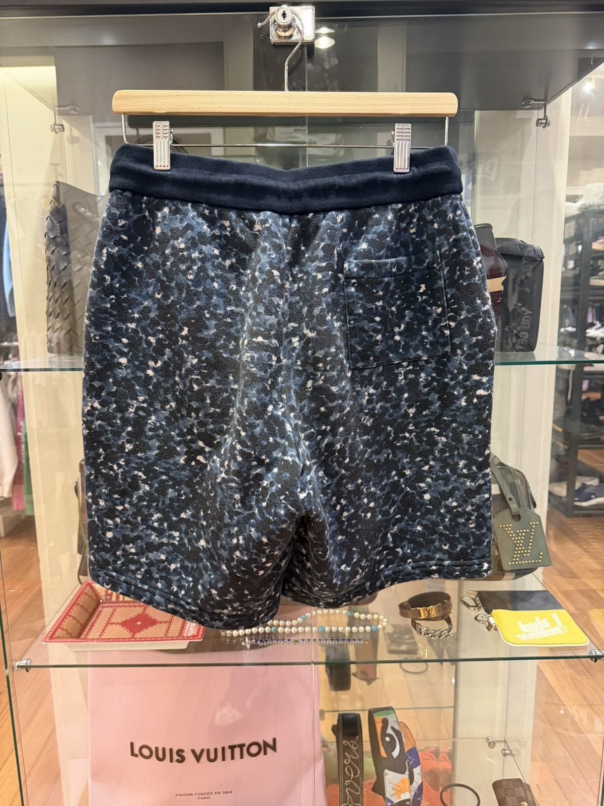 Louis Vuitton Louis Vuitton Monogram Pointilism Shorts Size US 30 / EU 46 - 2 Thumbnail
