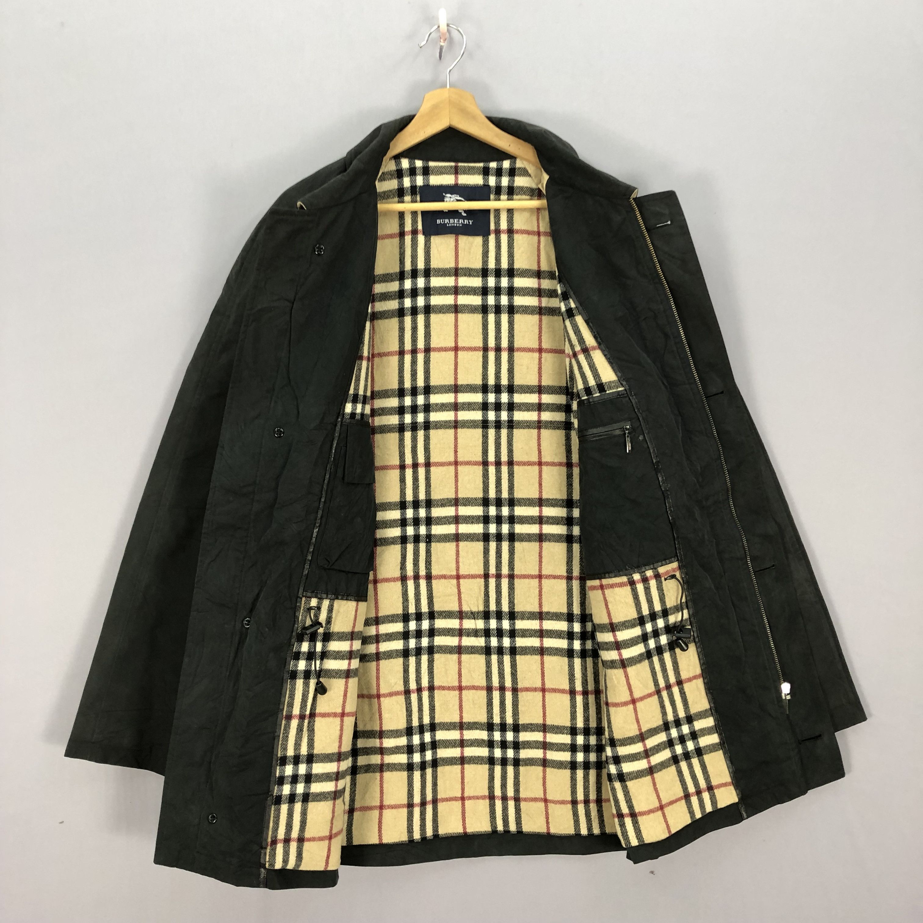Burberry × Vintage Vintage Burberry Jacket Burberry's Checkered Chore Jacket Size US L / EU 52-54 / 3 - 1 Thumbnail