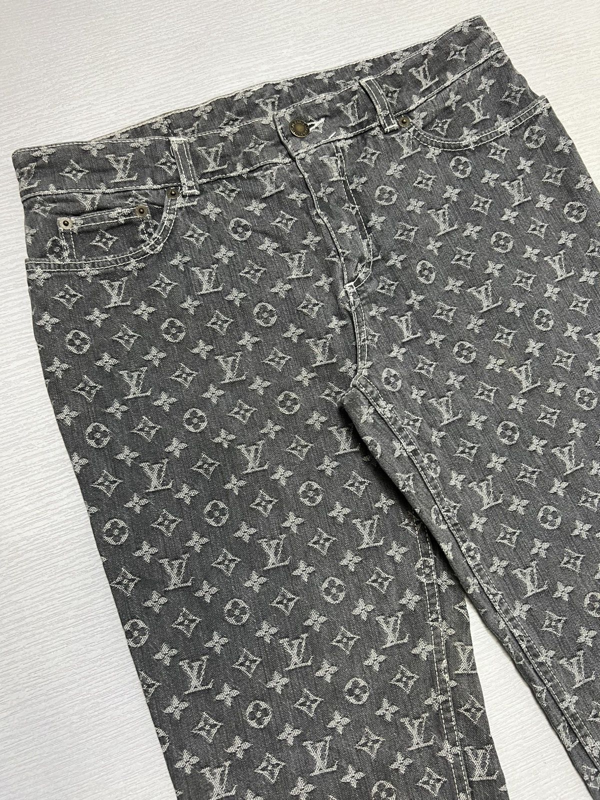 Louis Vuitton Louis Vuitton - Marc Jacobs - Jacquard Monogram Denim Jeans Size 28" / US 6 / IT 42 - 4 Thumbnail