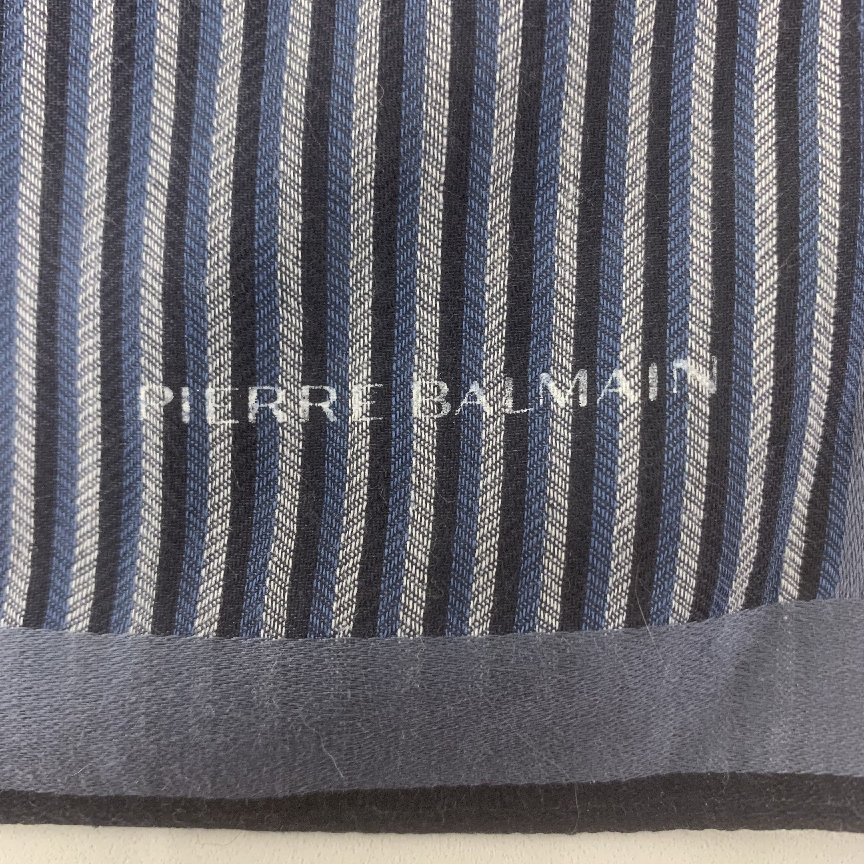 Pierre Balmain Pierre Balmain Handkerchief Bandana Neckerchief Square Size ONE SIZE - 4 Thumbnail